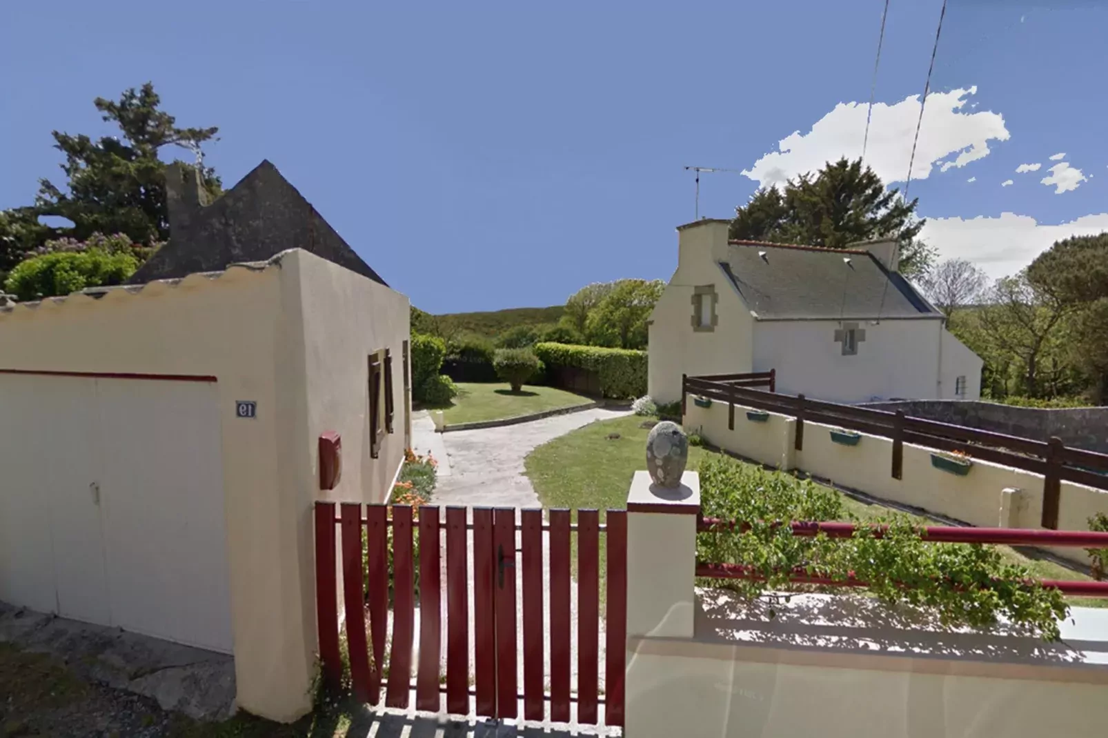 Holiday home Plogoff-Exterior summer