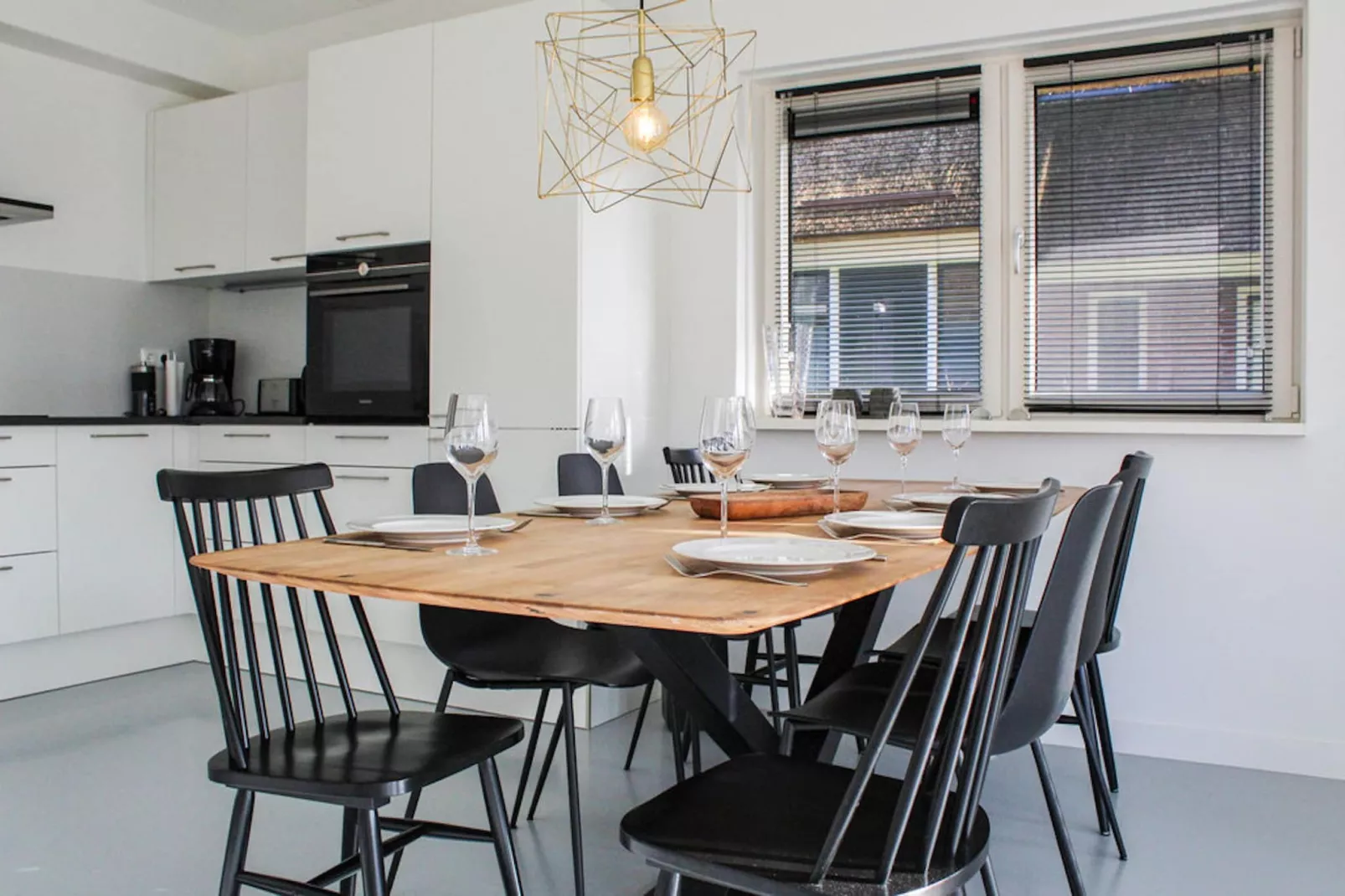 Recreatiepark Idskenhuizen 8-Esszimmer