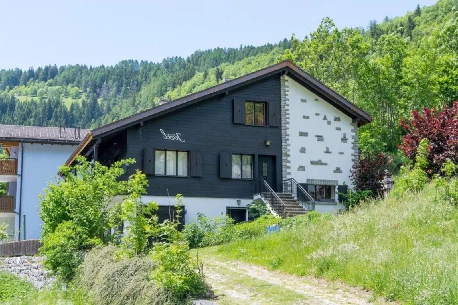 Chalet Jewel Triplex-Exterior summer