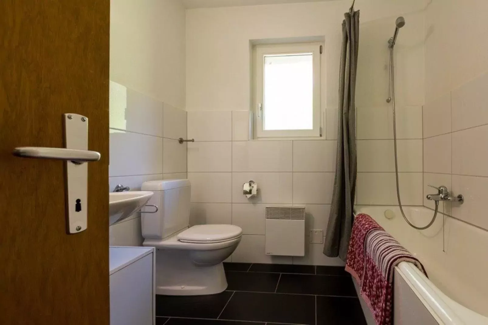 Chalet Jewel Triplex-Bathroom