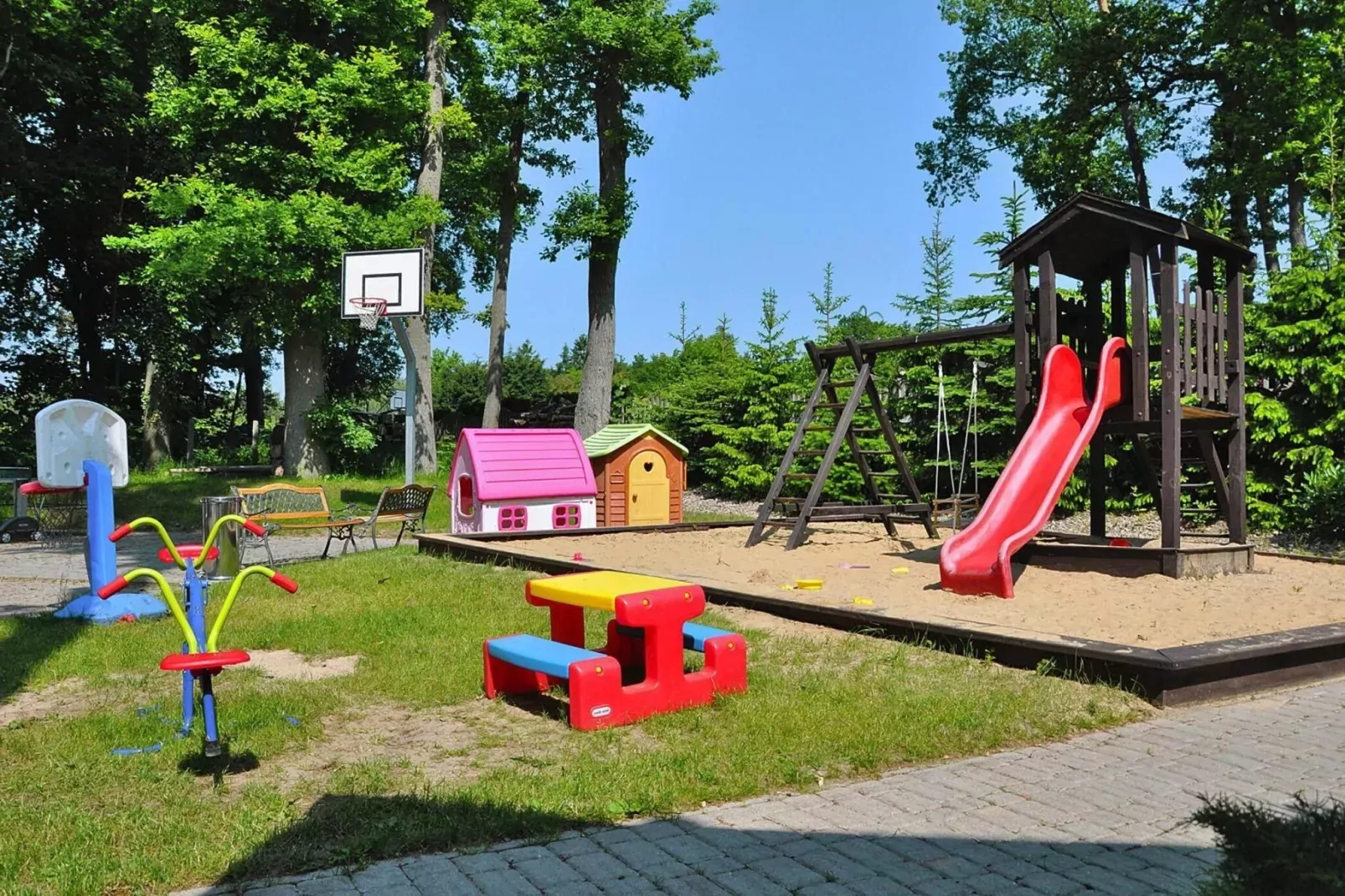 Apartamenty wakacyjne dla 3 osób Rewal-Gardens summer