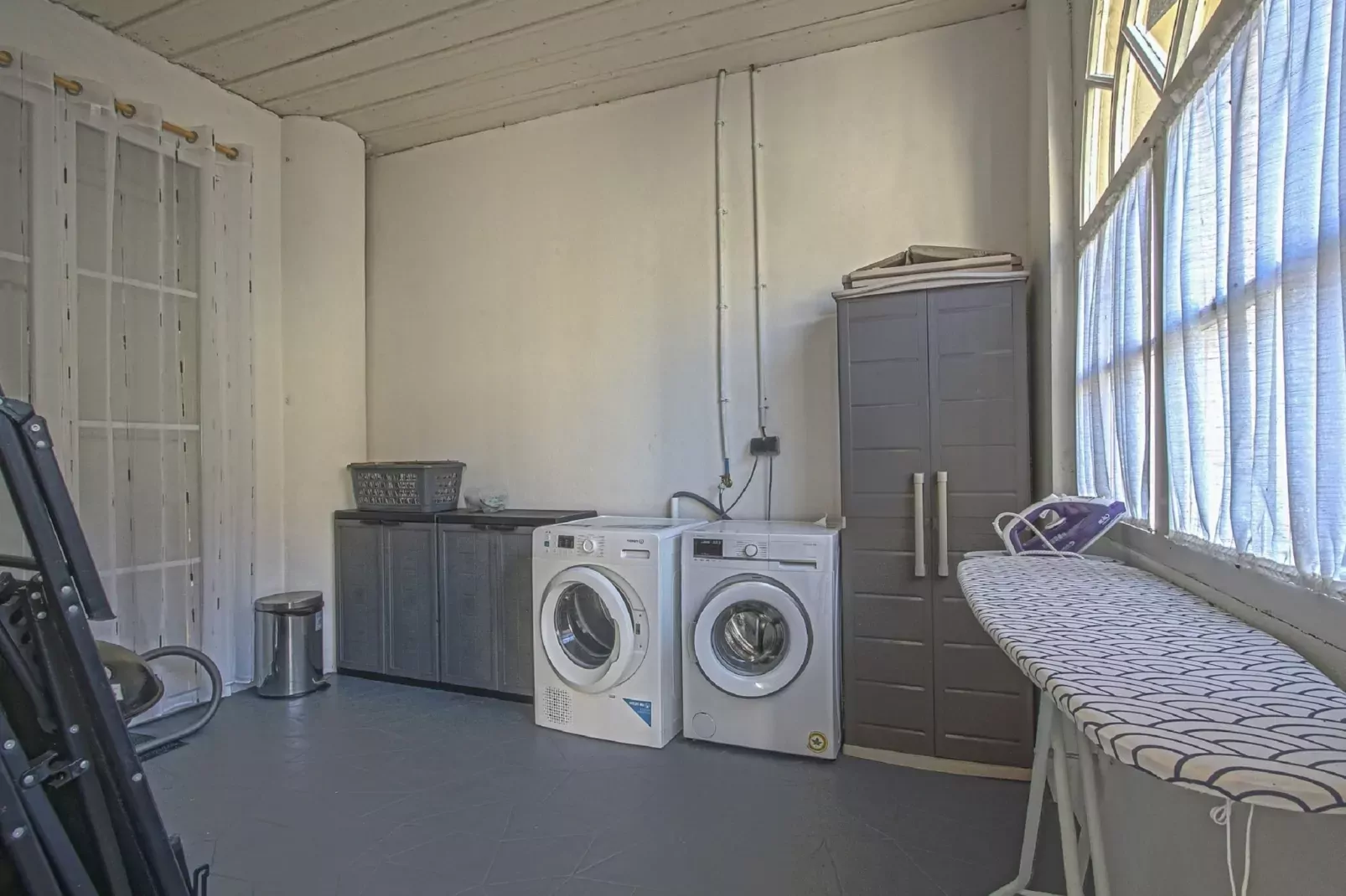 GUYBERNINE JARDIN-Facilities