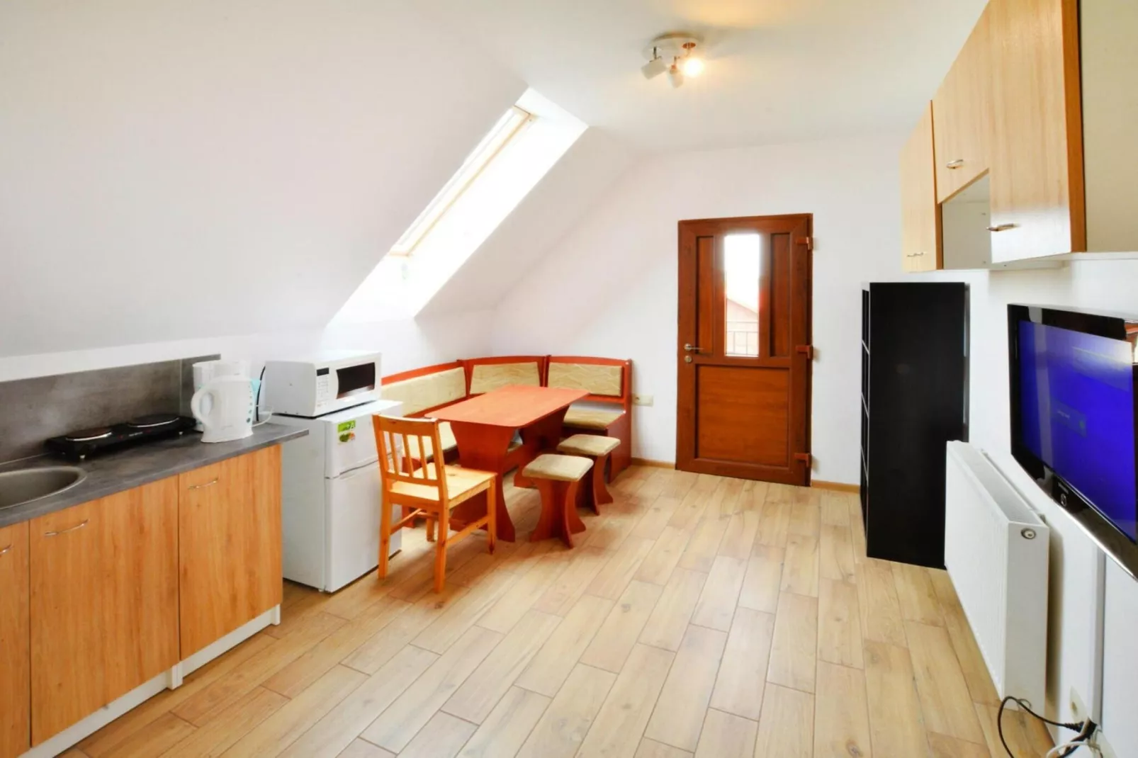 	Apartament 75 m2 dla 6 osób Sarbinowo-Indoor