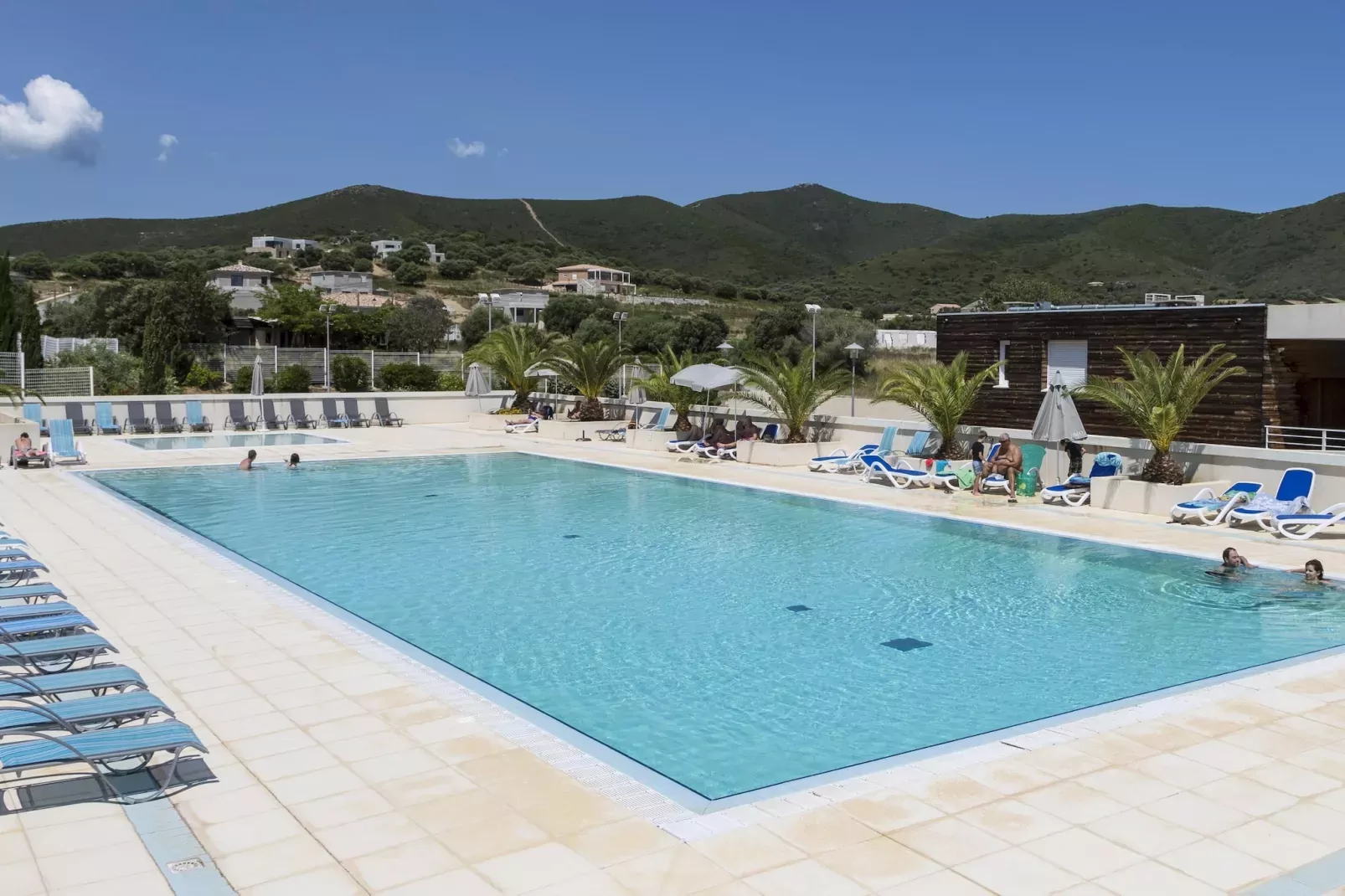 Résidence-Club les Villas Bel Godère 1-Piscine