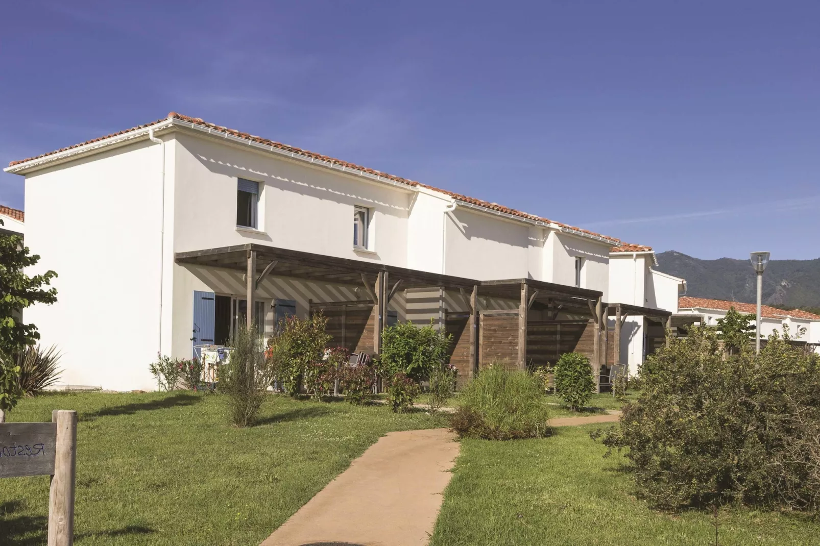 Acqua Linda 1-Exterior summer