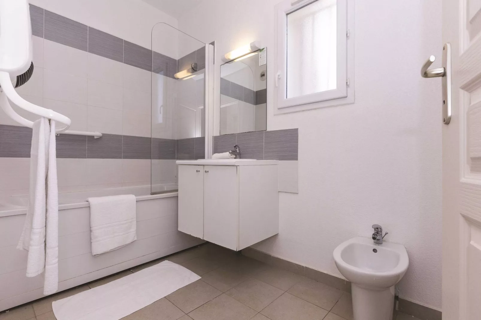 Acqua Linda 3-Bathroom
