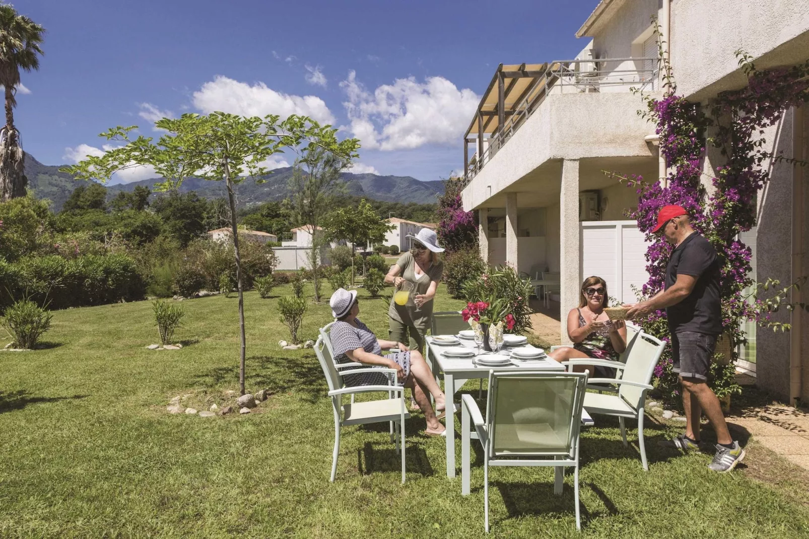 Acqua Linda 3-Terrace balcony