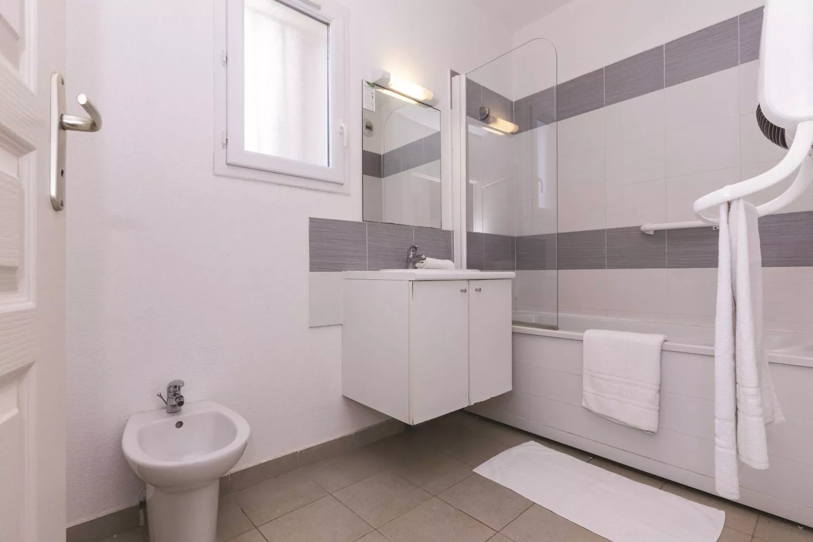 Acqua Linda 3-Bathroom