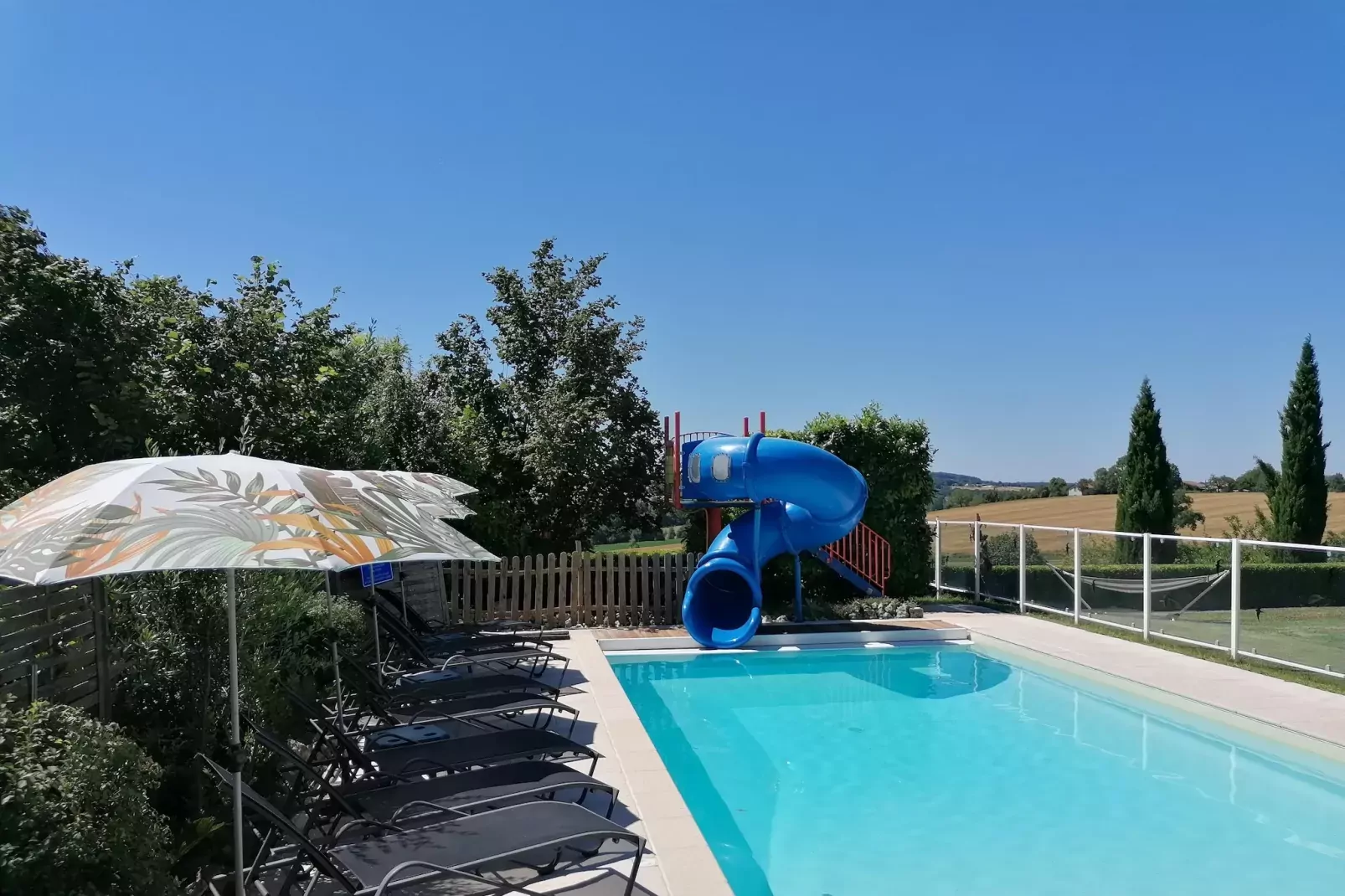 Maison de vacances Lusignac zonder gastverblijf-Pool