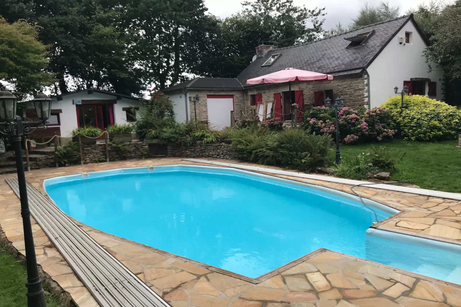 poolofhouse