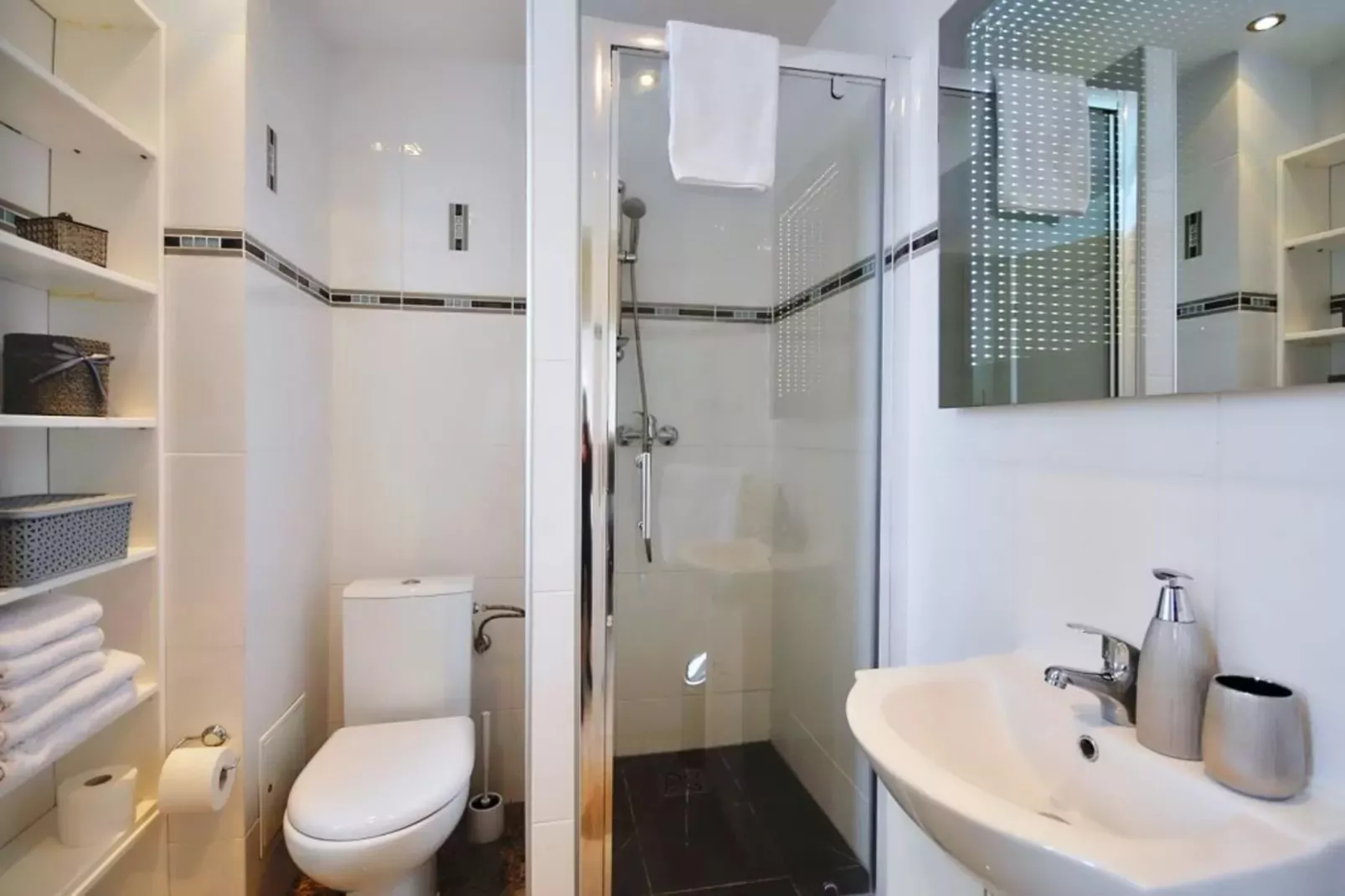 Apartament nr 5 57qm Ustronie Morskie-Bathroom