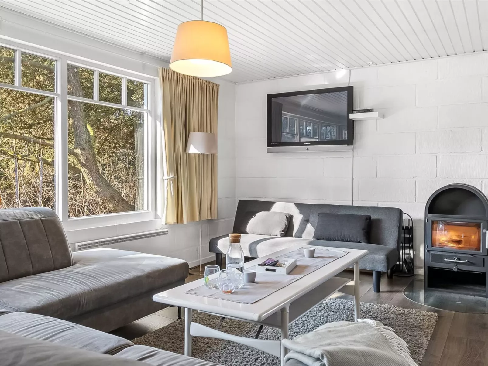 "Heidie" - 3.0km from the sea-Inside