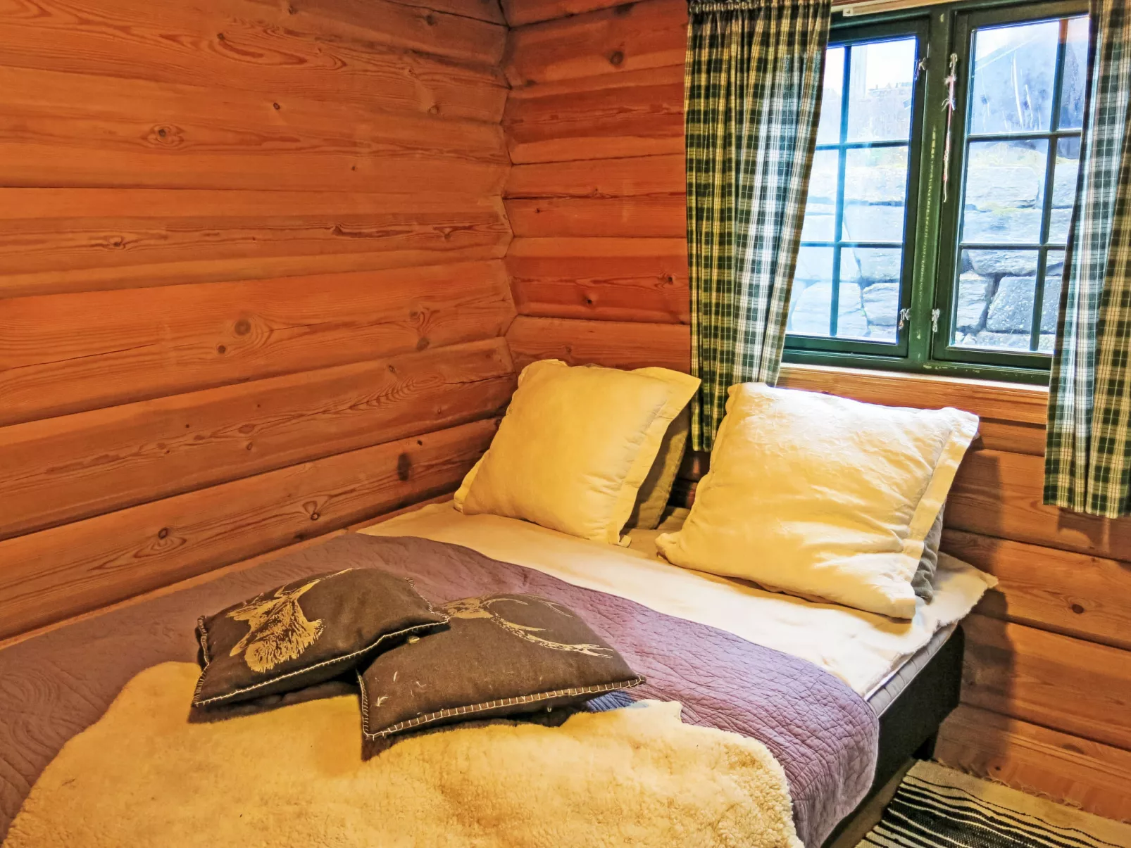 Annebu (SOW090)-Inside