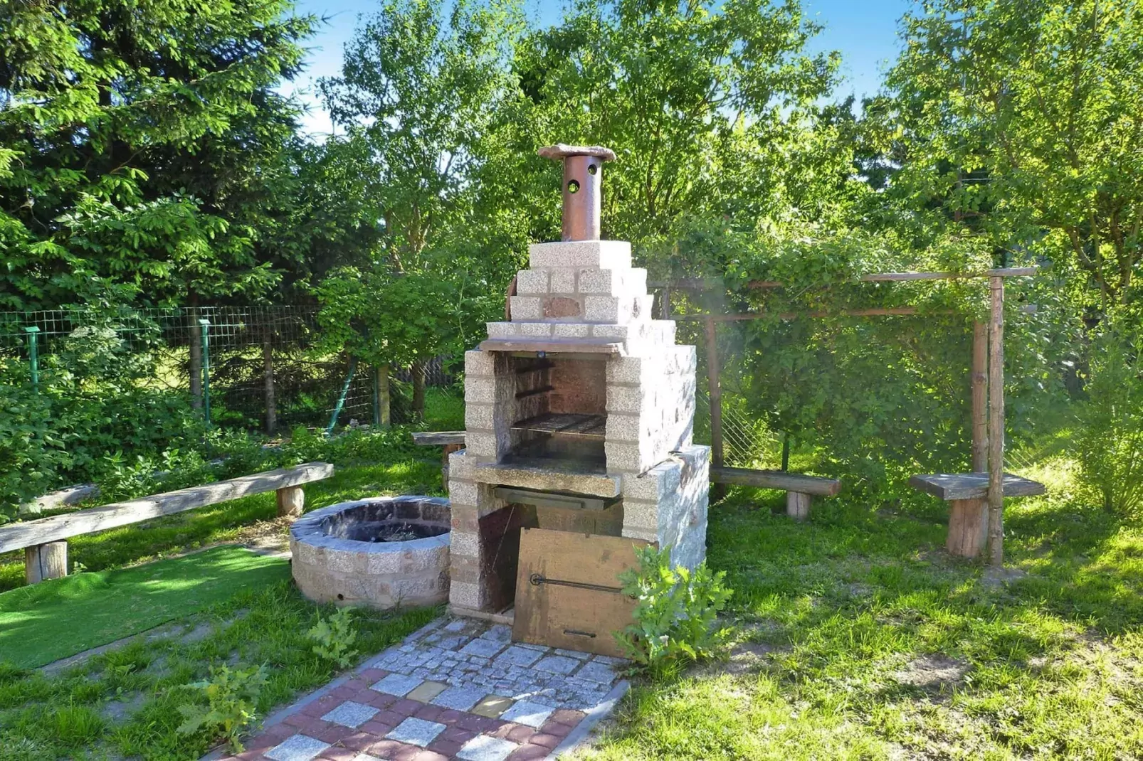 Holiday home, Wiejkowko-Dom, 150 qm-Areas summer 1km
