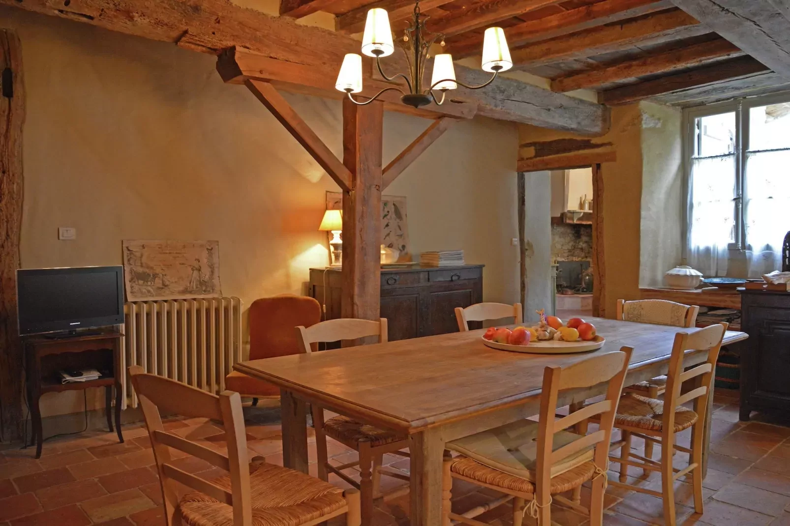 Maison Romaine Romantique-Salle à manger