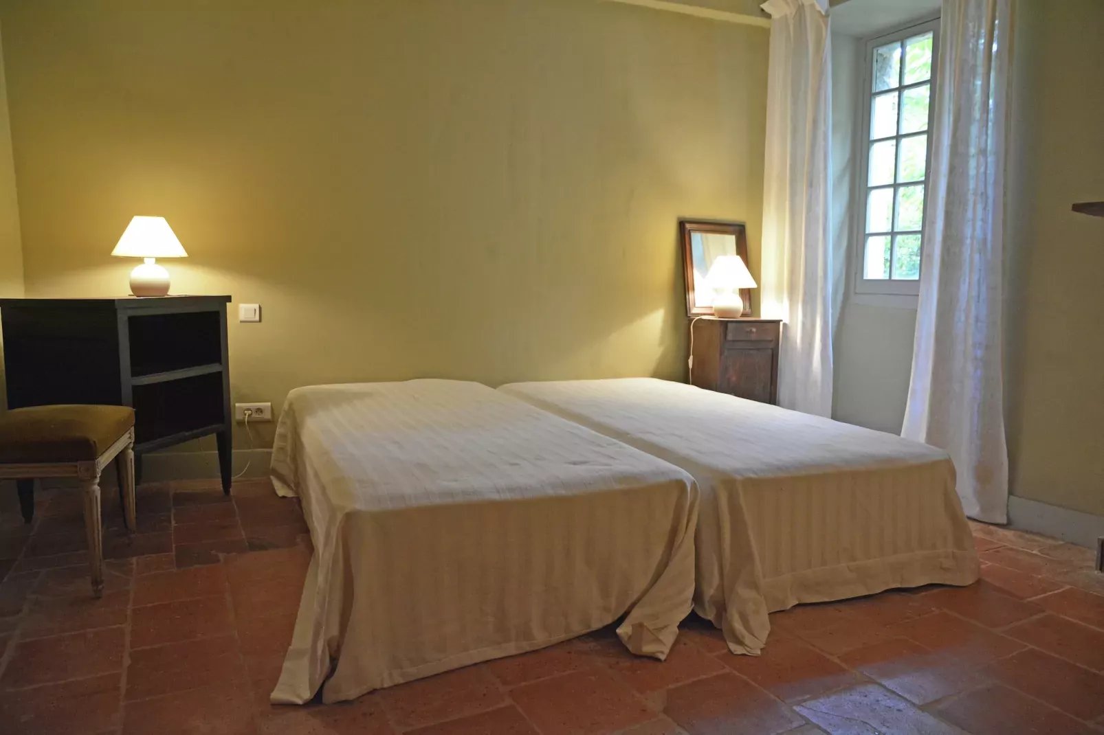 Maison Romaine Romantique-Chambre