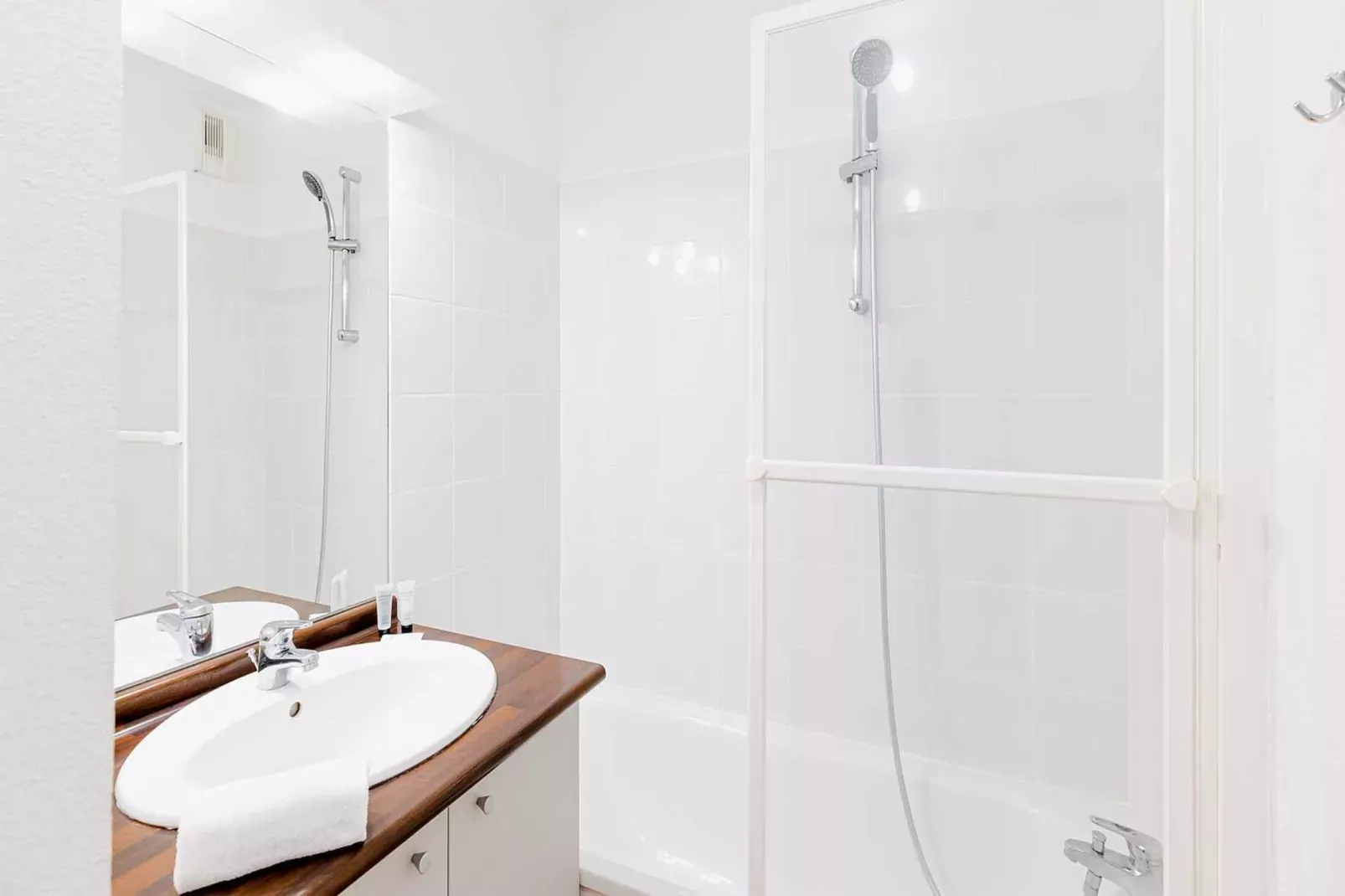 Les Rives Marines 3-Bathroom