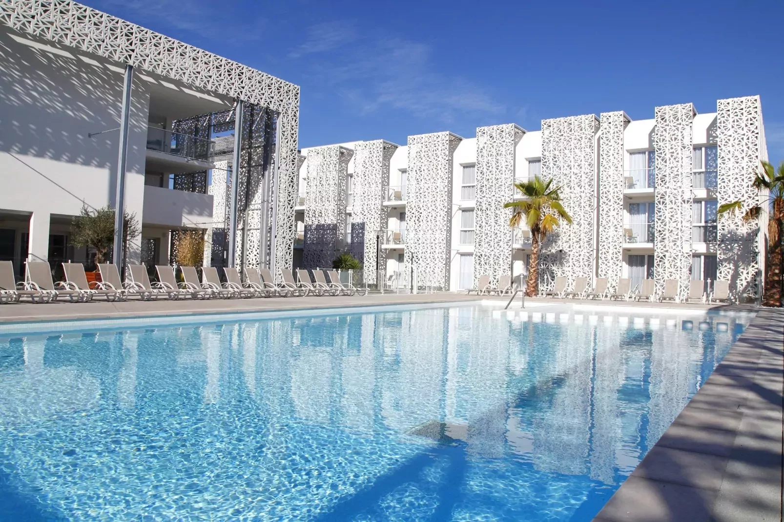 Appart'hôtel Prestige Nakâra 4-Schwimmbad