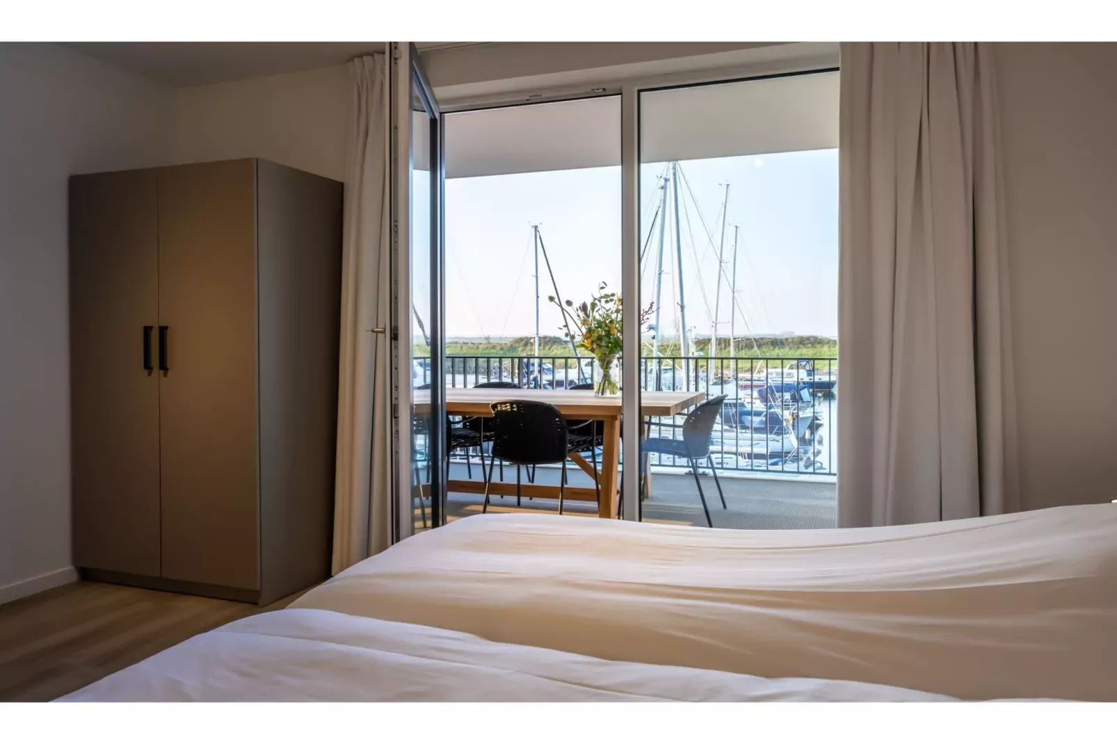 Harbour Loft 1K Residence Marina havenzicht-Bedroom