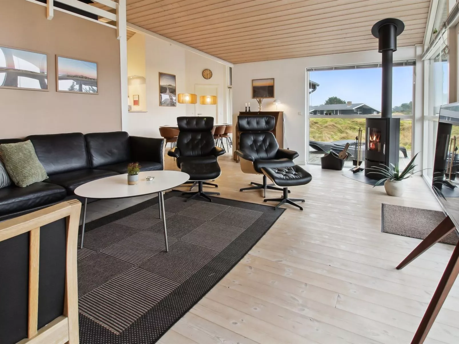 "Tiane" - 800m from the sea-Inside