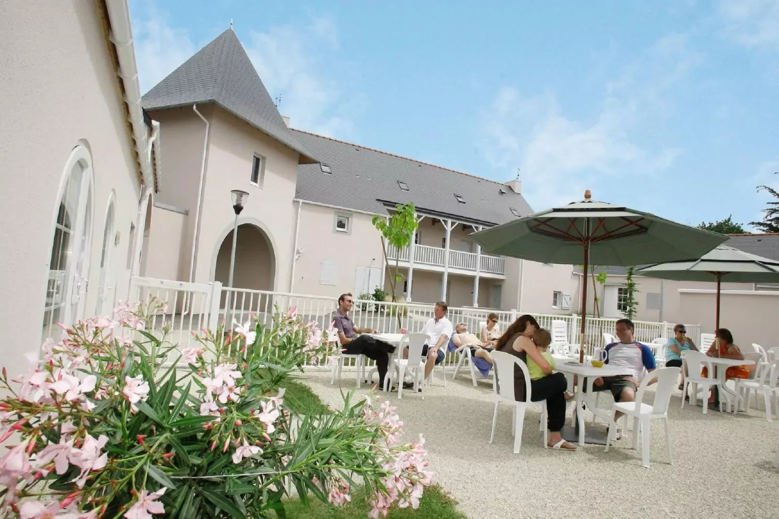 Résidence Le Domaine de l'Emeraude 1-Terrace balcony