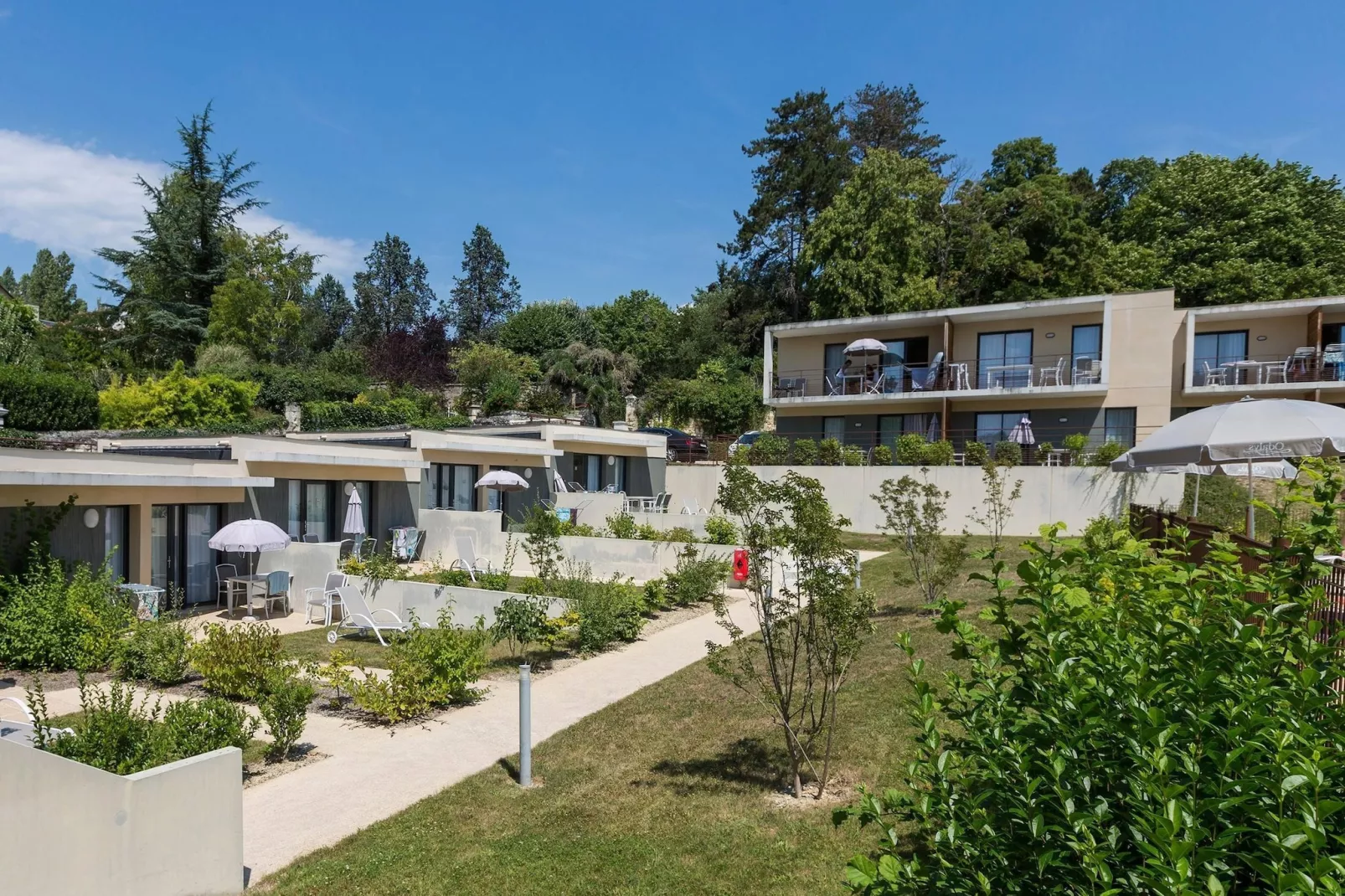 Le Clos Saint Michel 1-Exterior summer