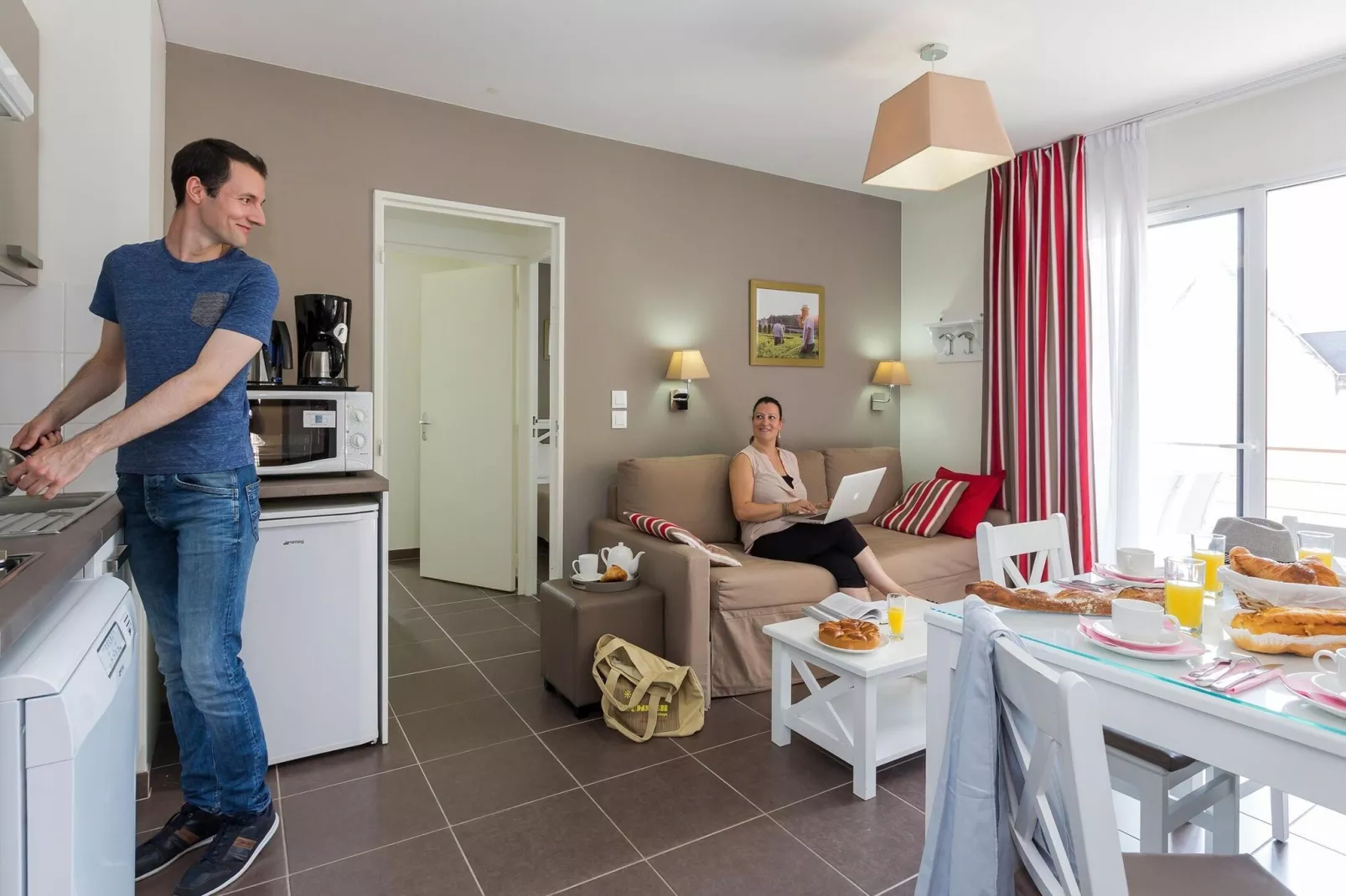 Le Clos Saint Michel 1-Kitchen