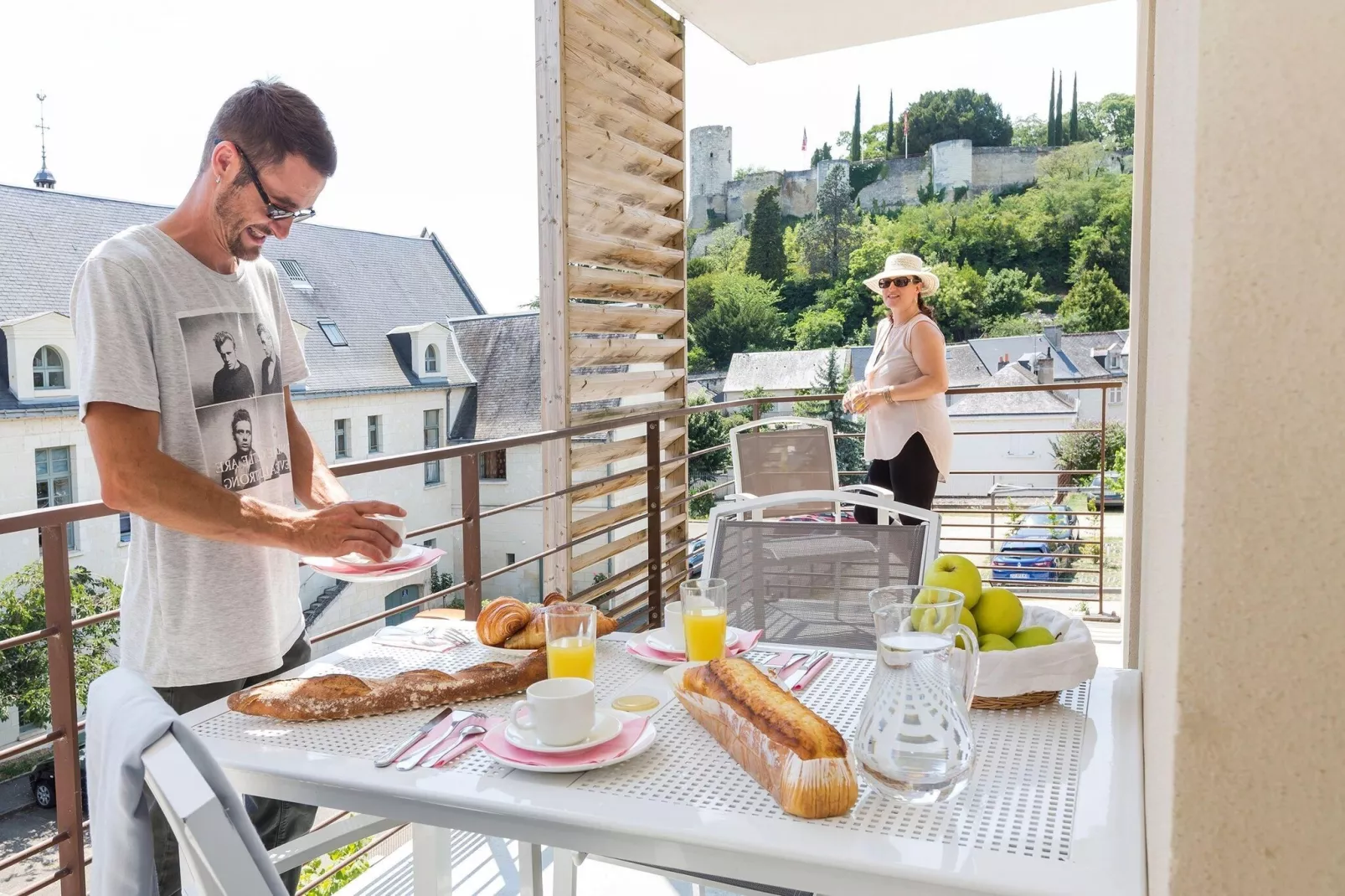 Le Clos Saint Michel 2-Terrace balcony