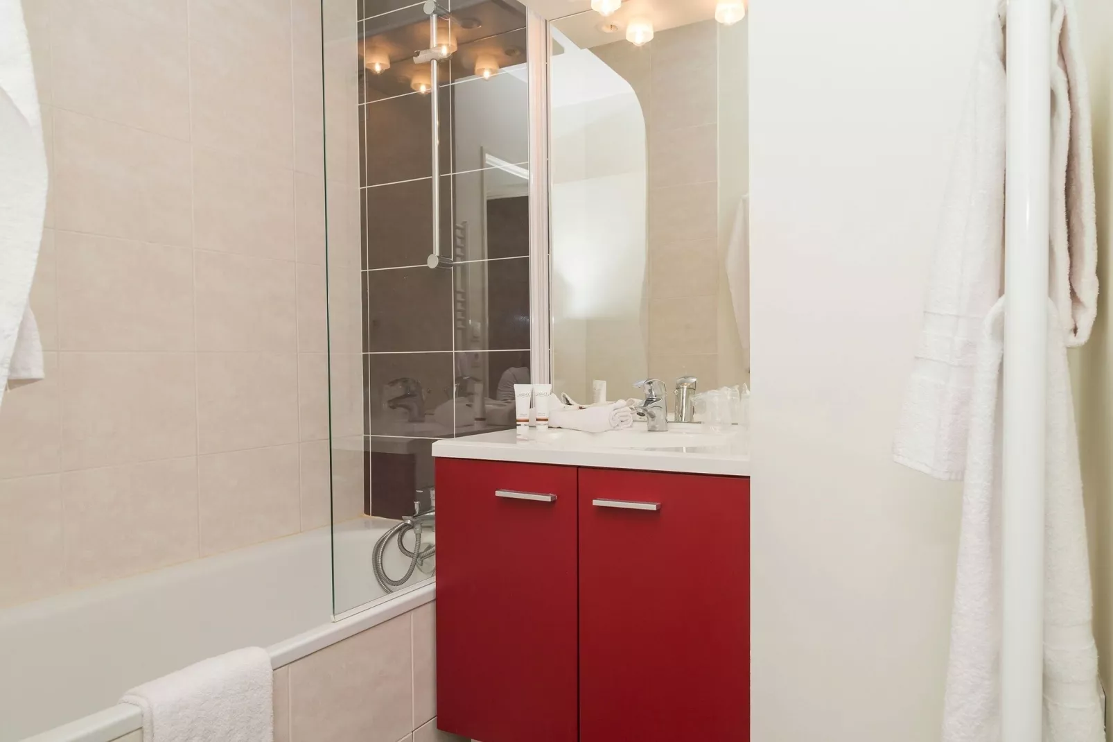 Le Clos Saint Michel 3-Bathroom
