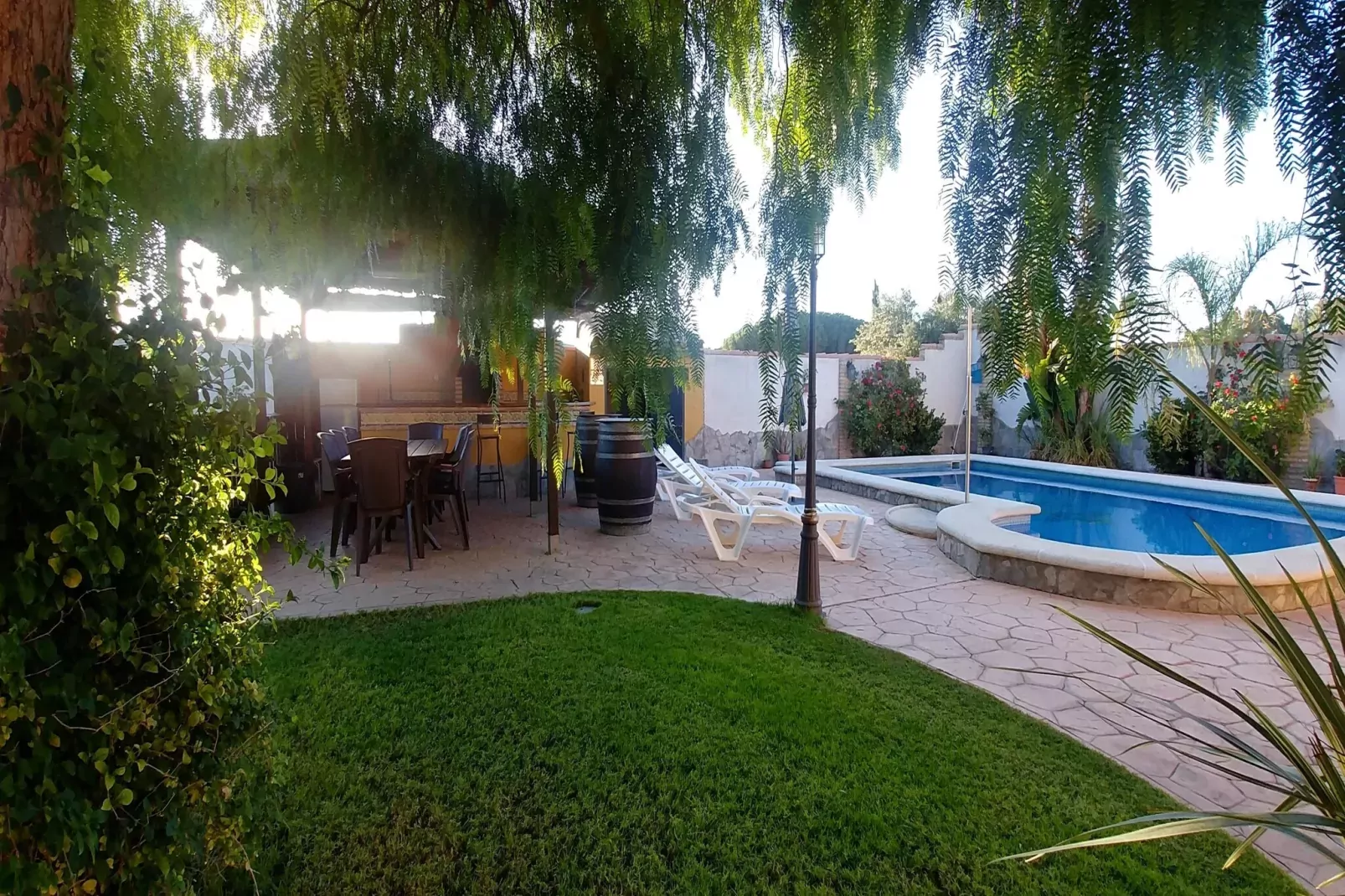 La Redondela-Gardens summer