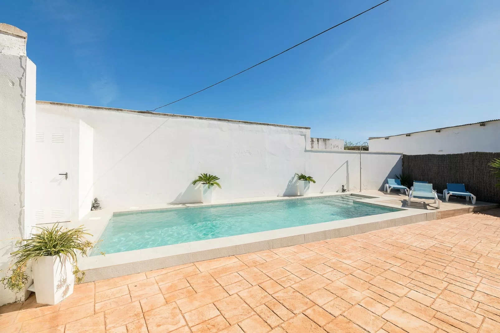 poolofhouse