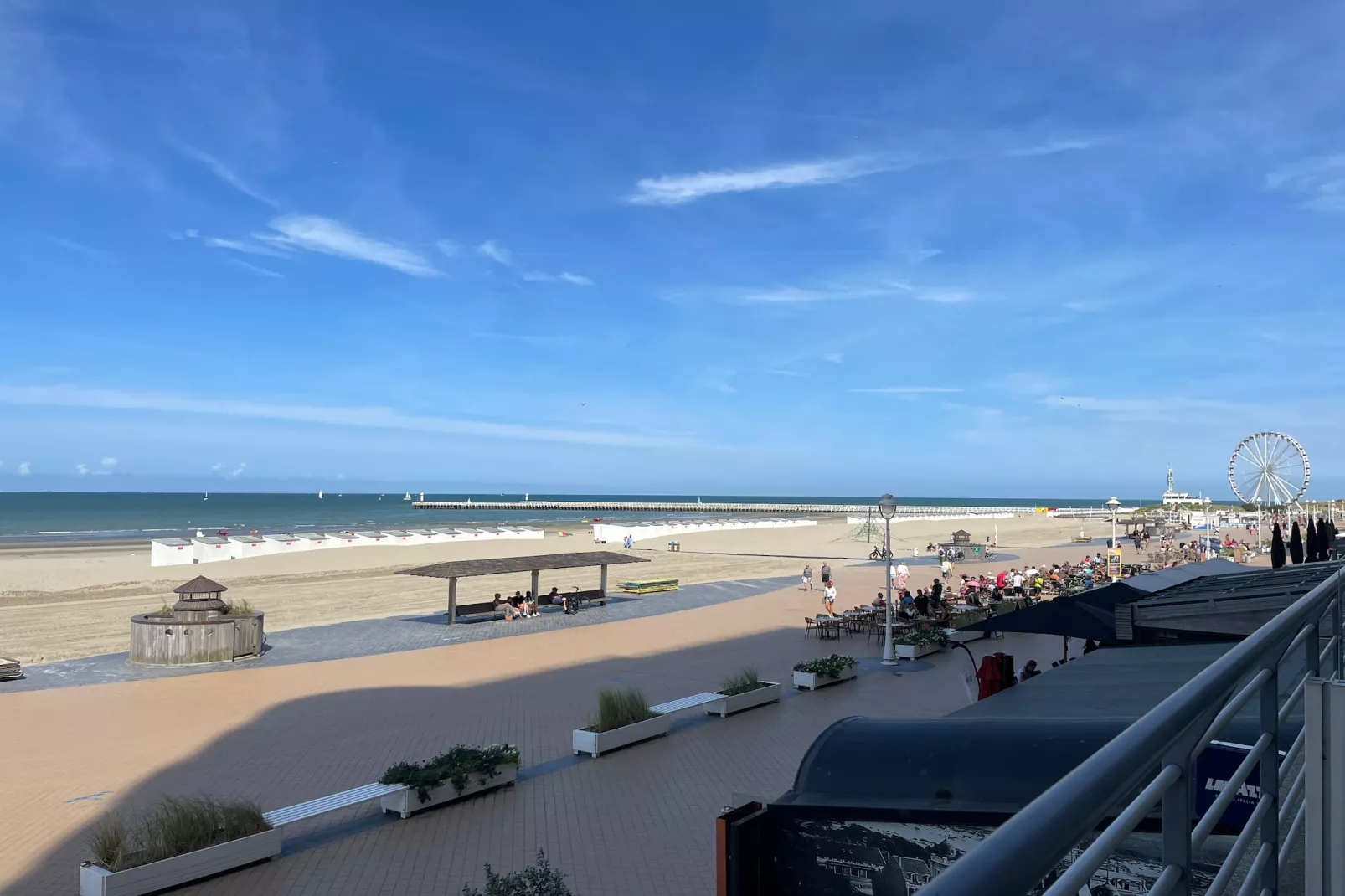 CASINO AB B0101GAR-View summer