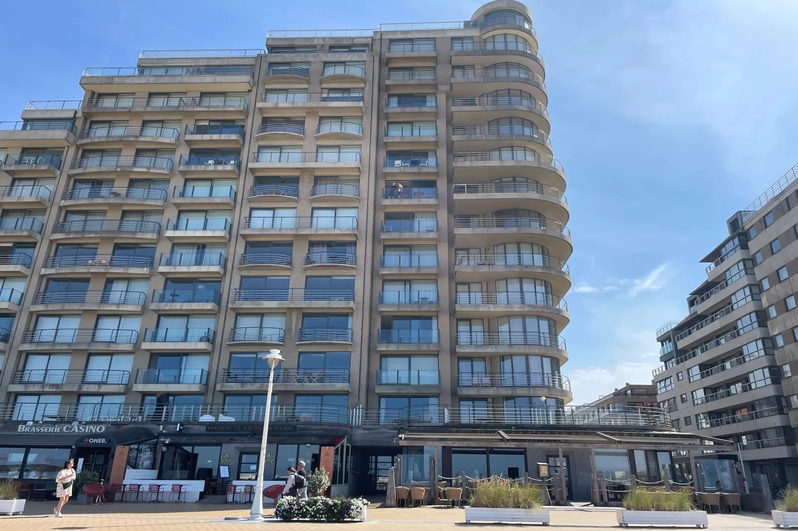 CASINO AB B0101GAR-Exterior summer