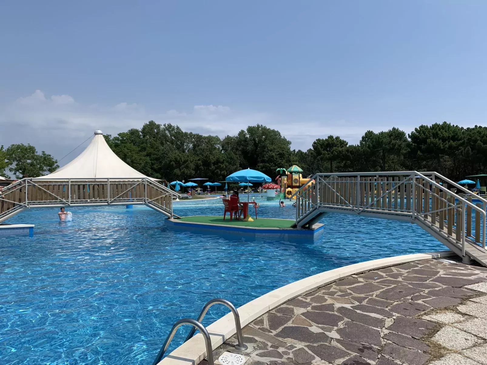 Lake Bungalow-Dehors