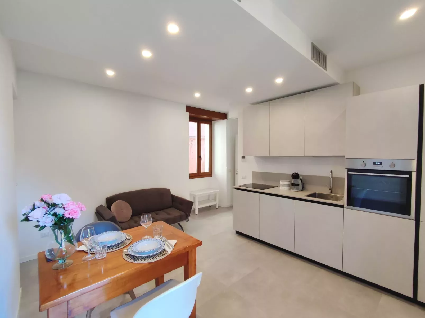 Cris House-Dedans