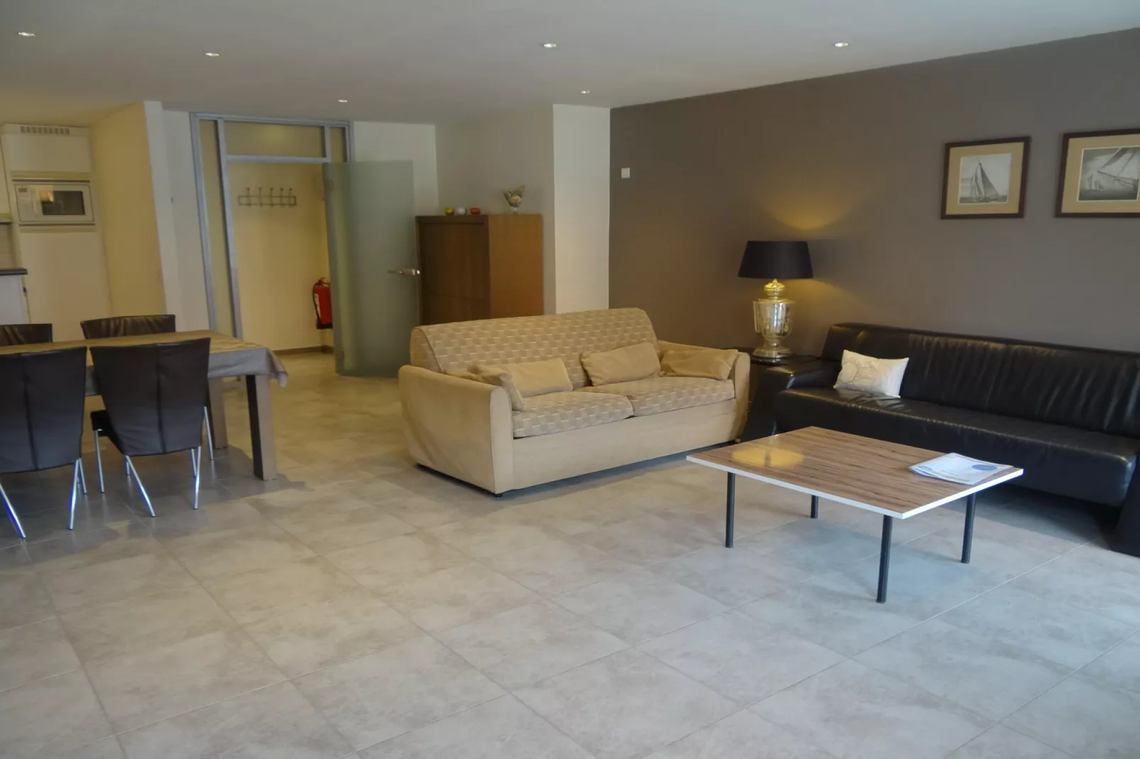 VUURTOREN 0402-Living room