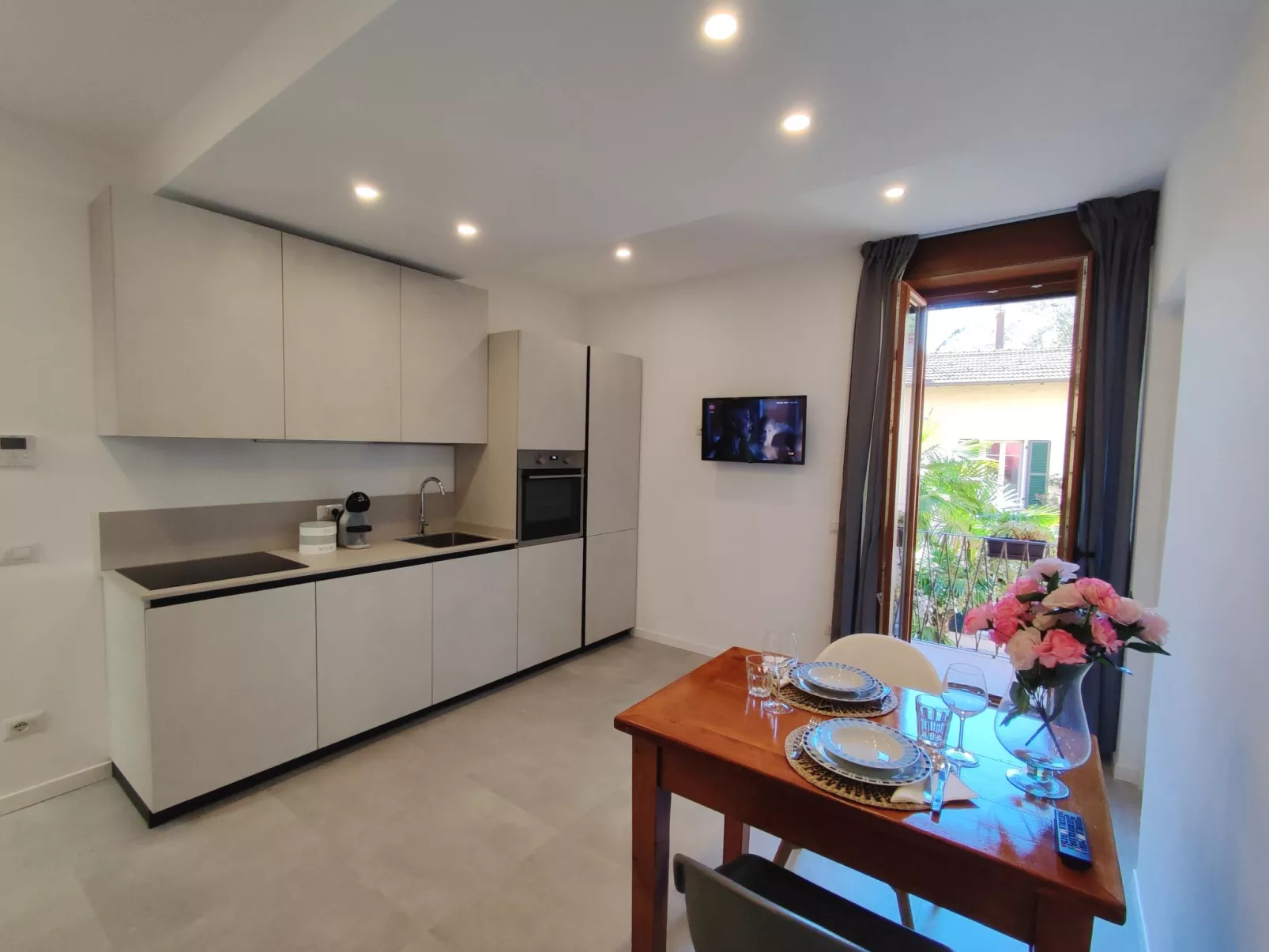 Cris House-Dedans