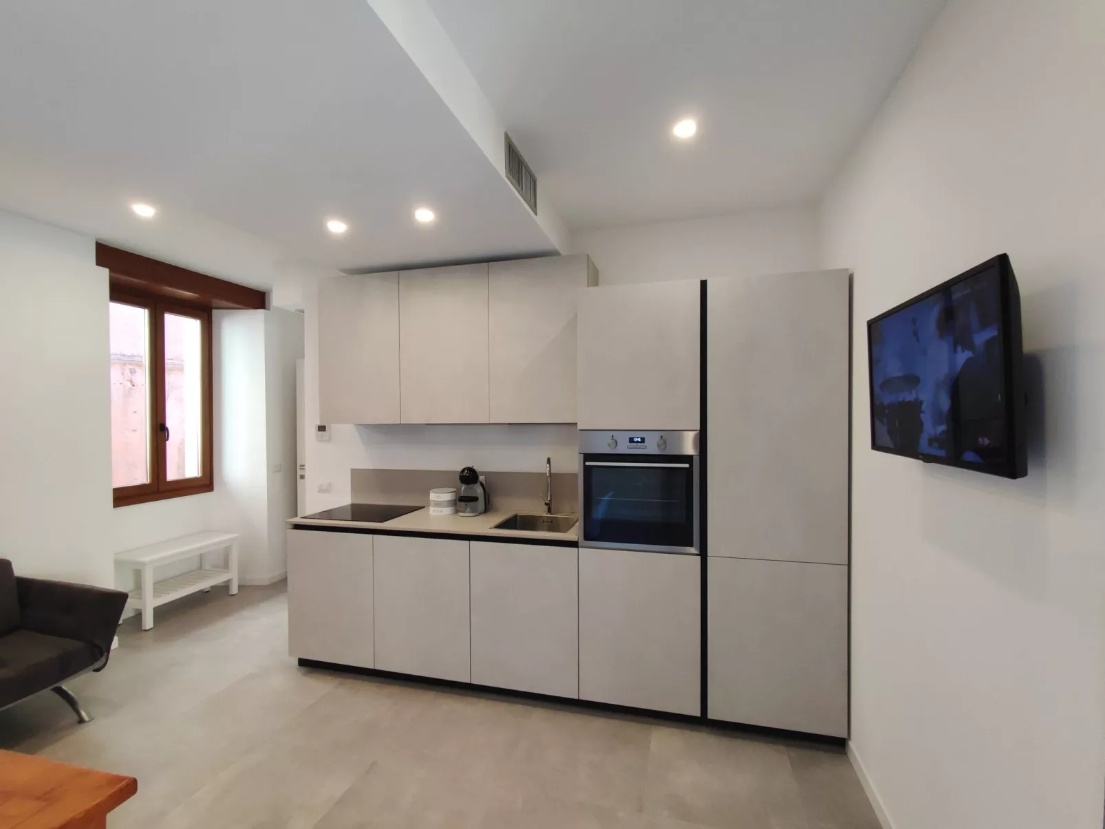 Cris House-Dedans