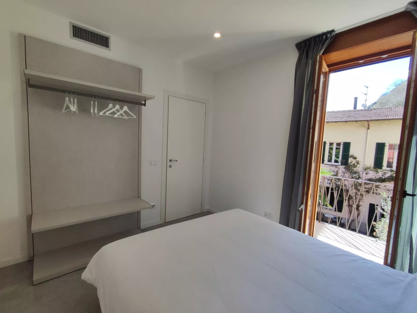 Cris House-Dedans