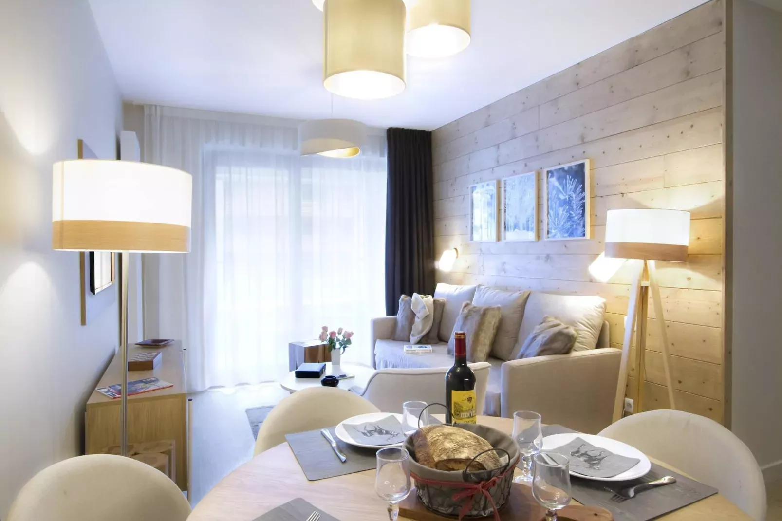 Résidence l'Éclose 7-Dining room