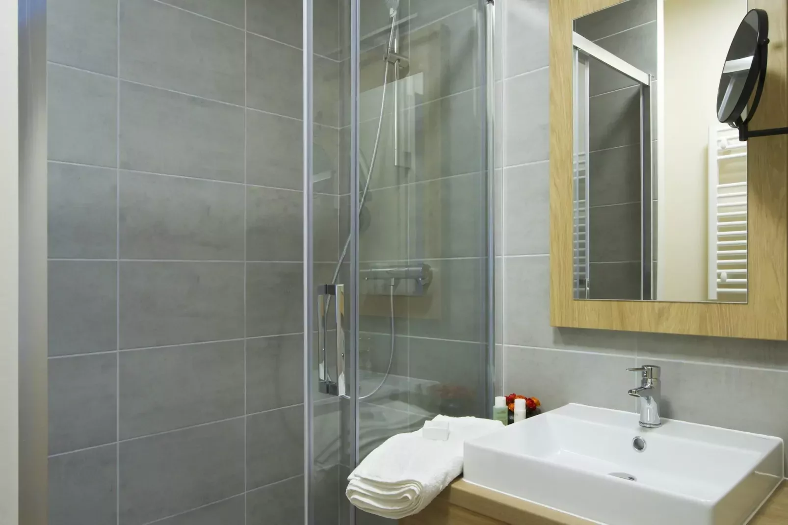 Résidence l'Éclose 7-Bathroom
