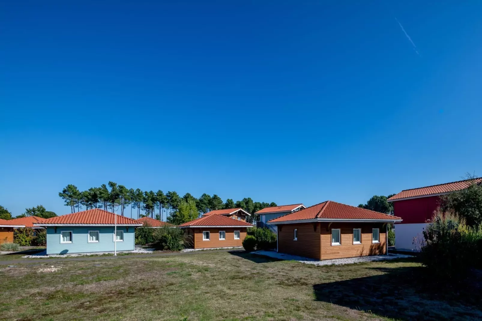 Le Domaine des Grands Lacs 2-Exterior summer