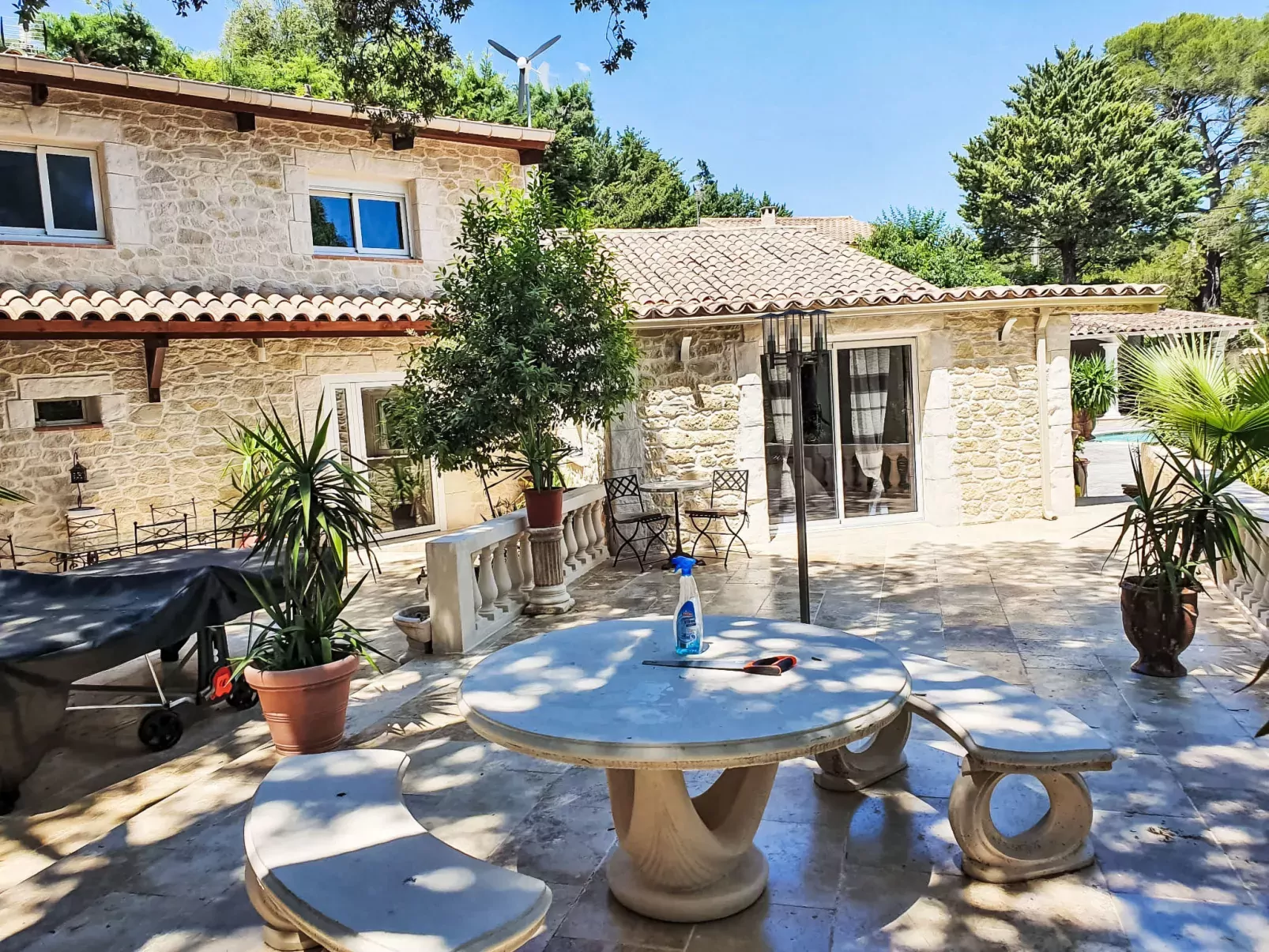 Villa du Soleil-Outside