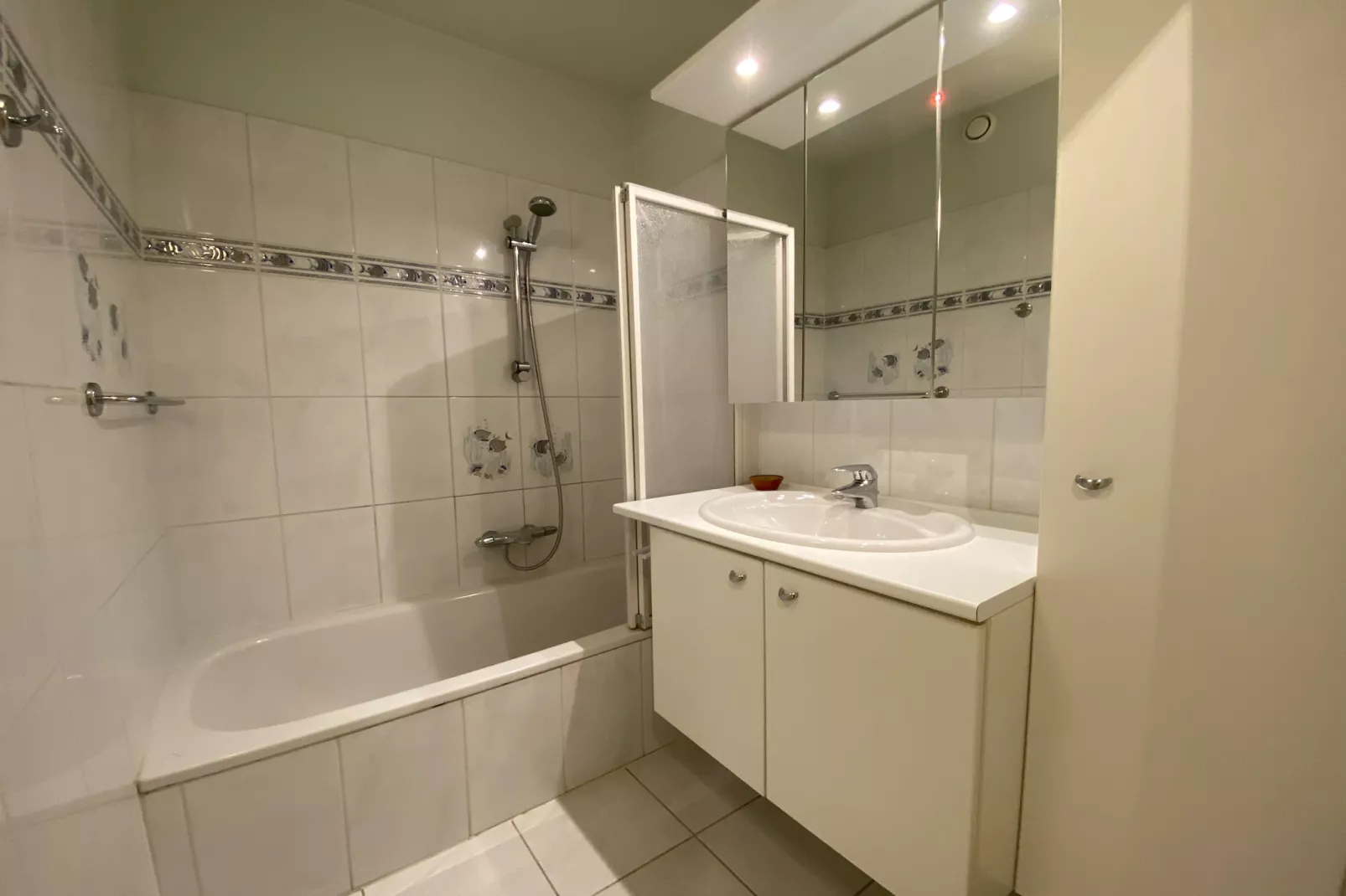 CASINO C 0302-Bathroom