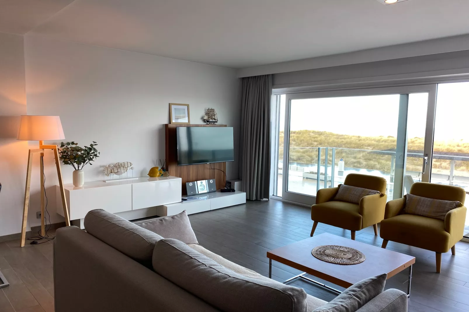 GARBI-Living room