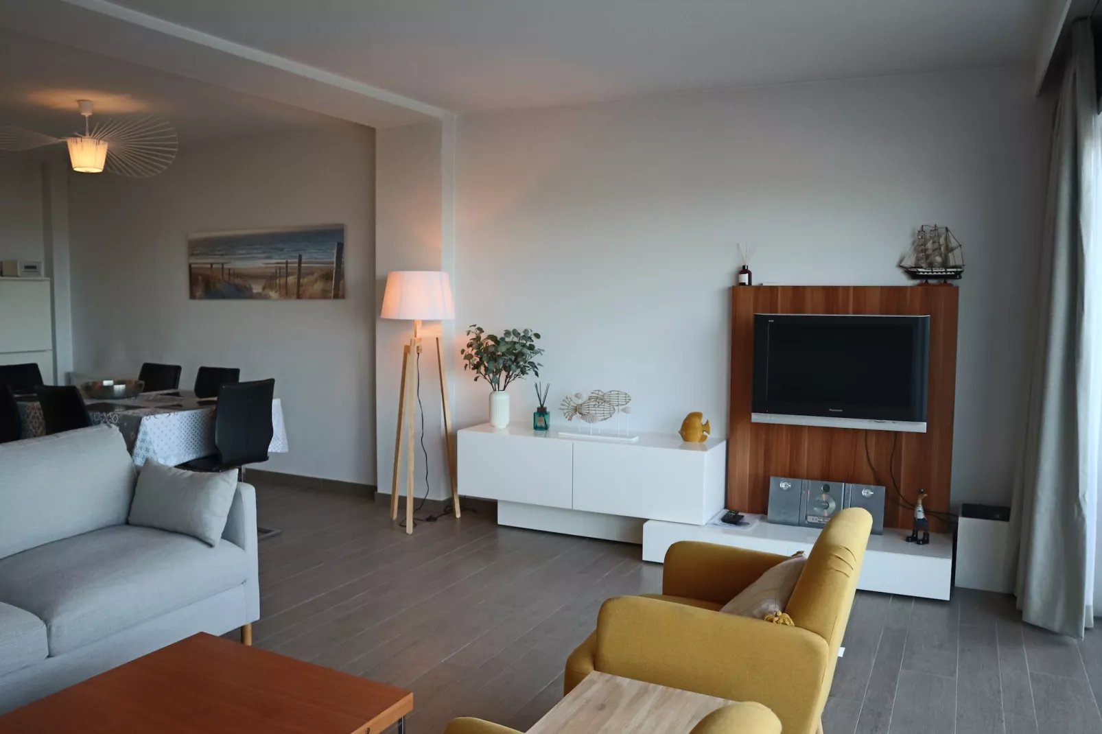 GARBI-Living room