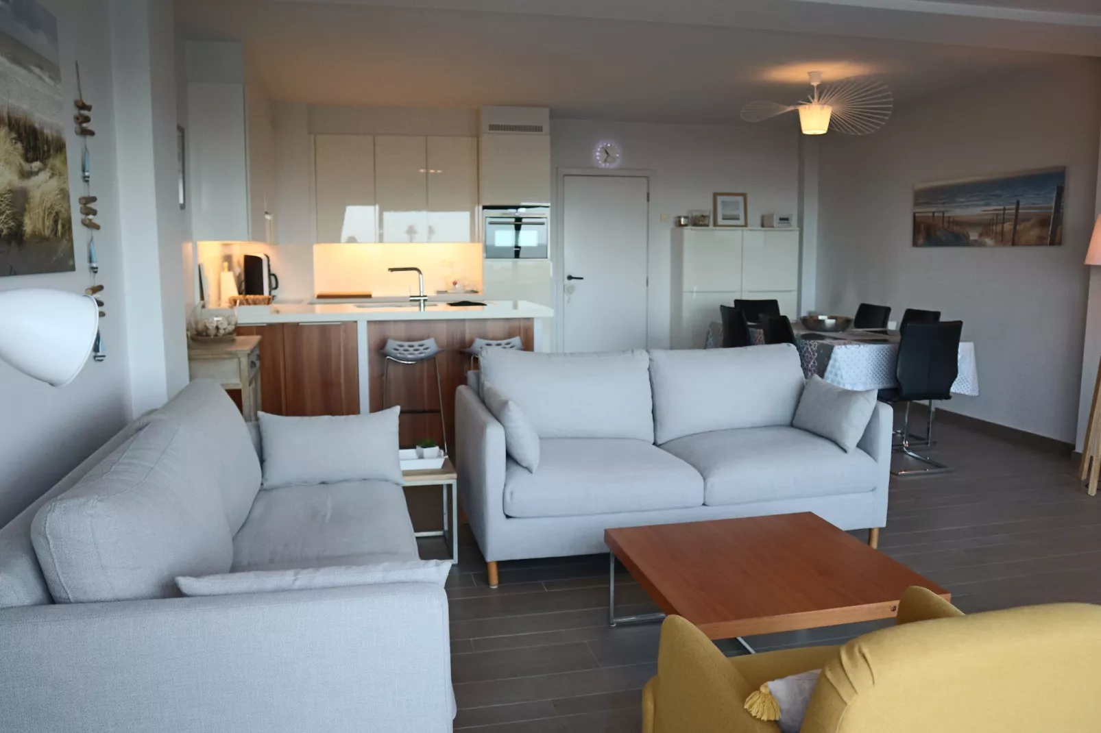 GARBI-Living room