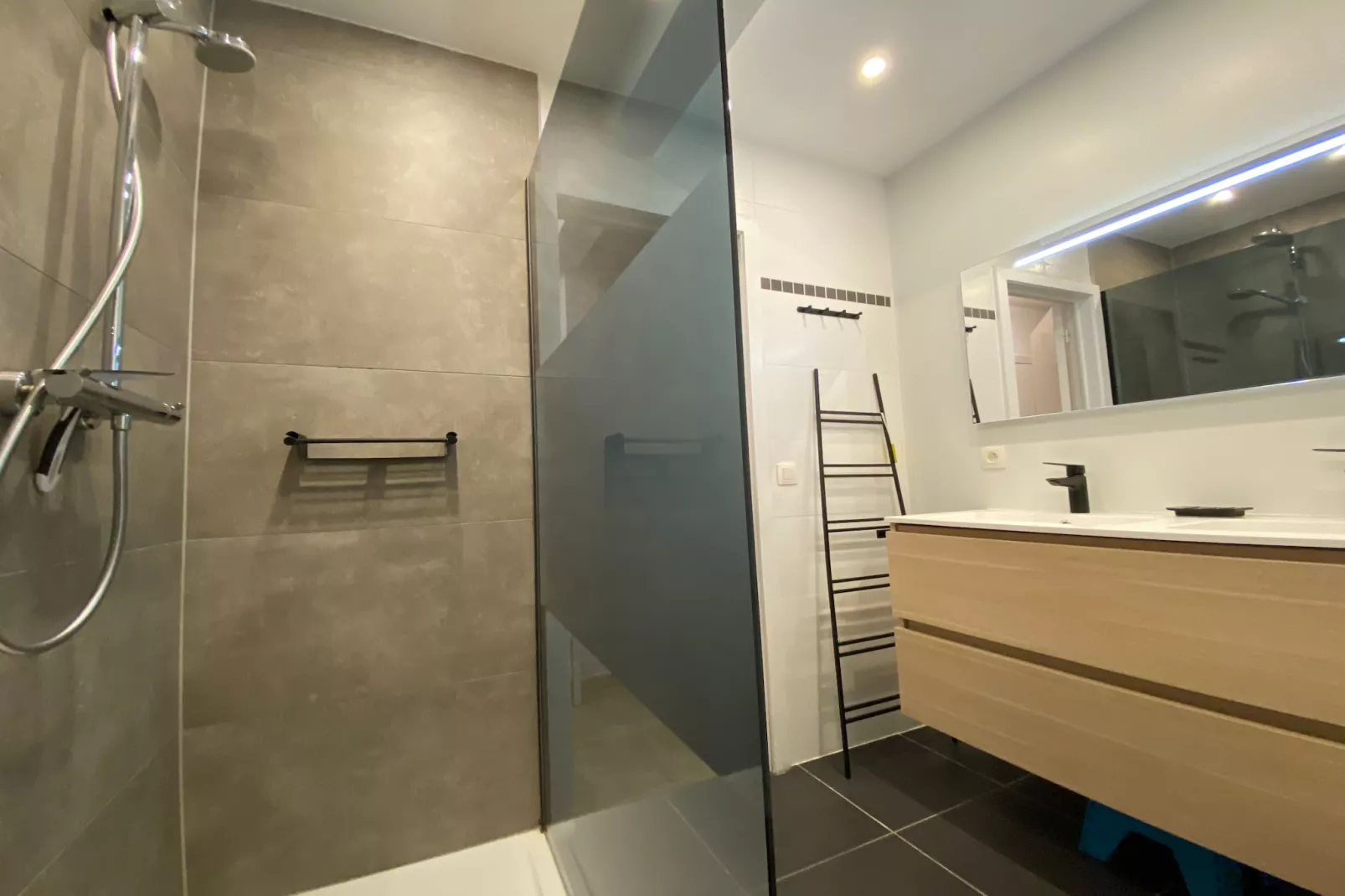 GARBI-Bathroom