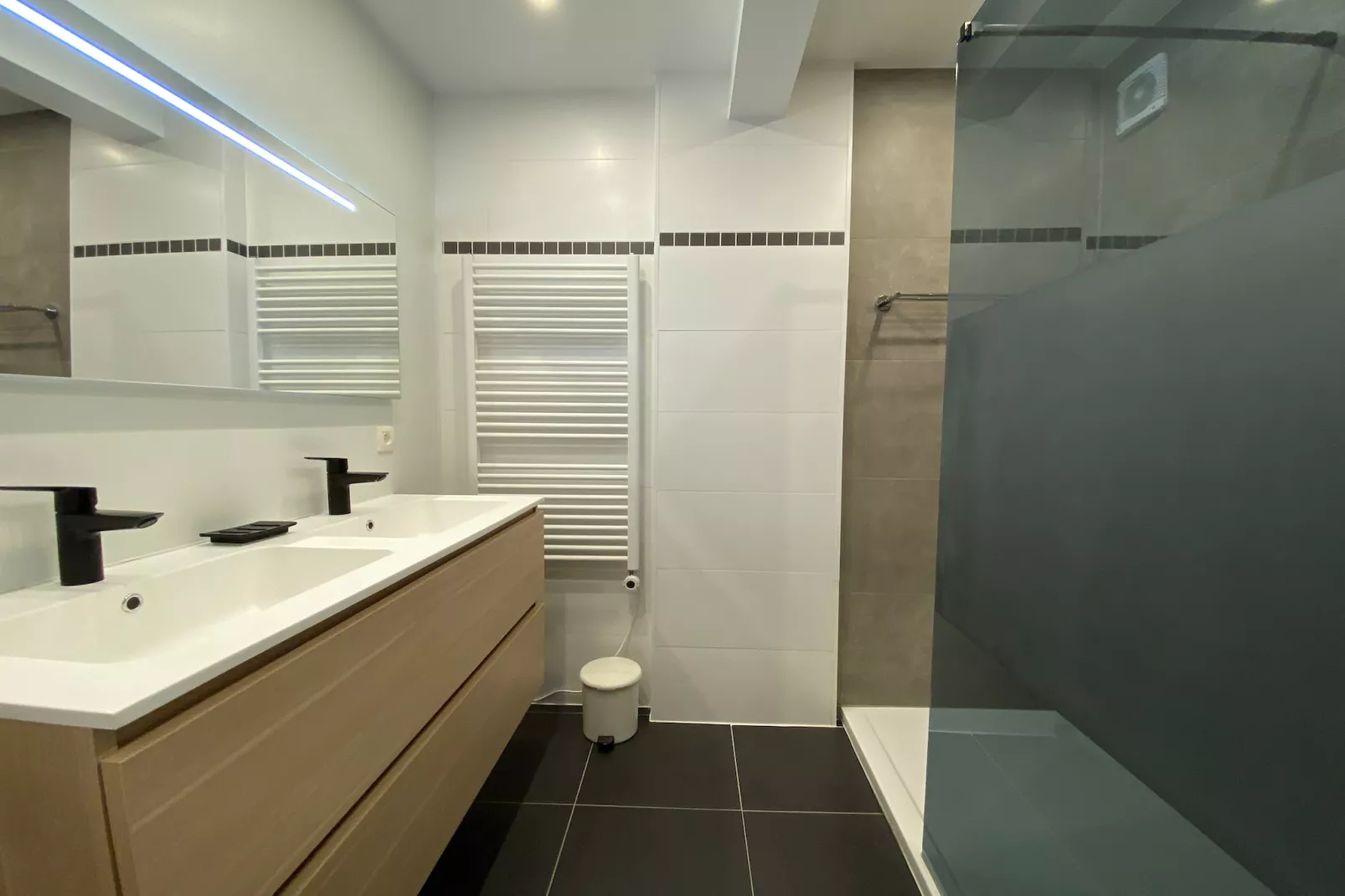GARBI-Bathroom