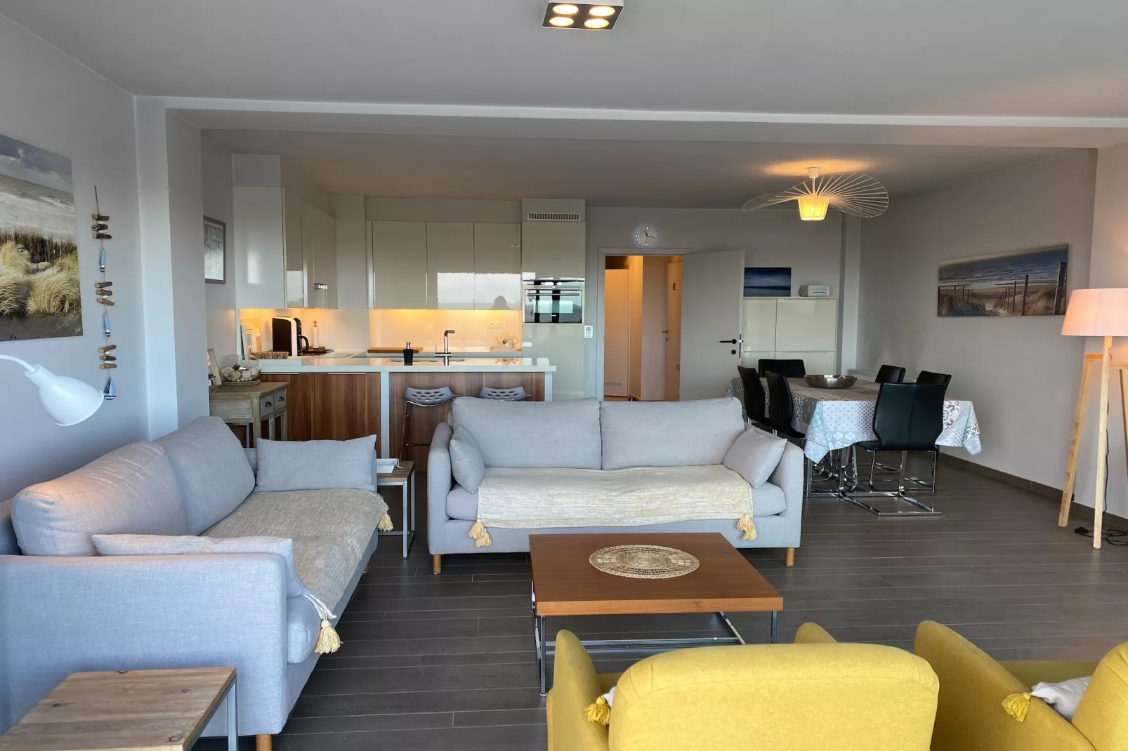 GARBI-Living room